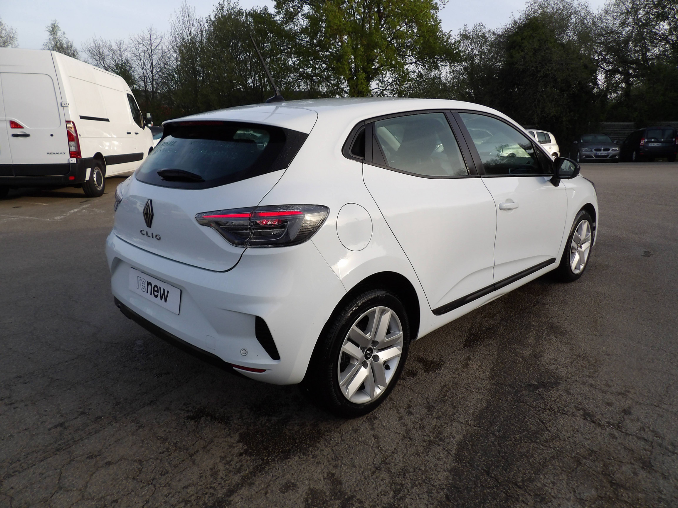 Vente en ligne Renault Clio 5 Clio TCe 90 au prix de 14 999 €