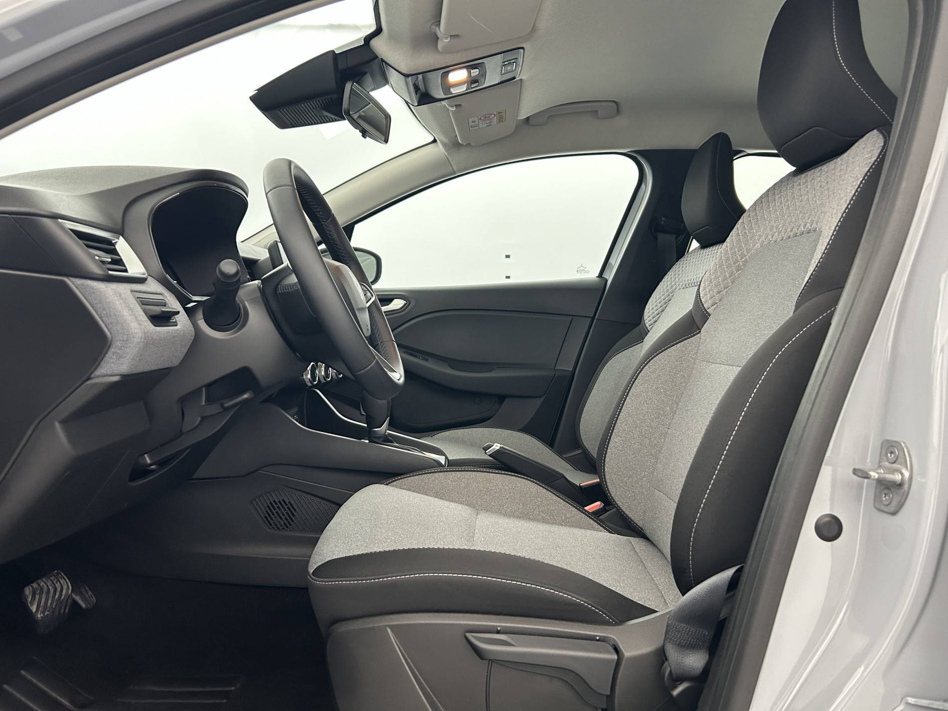 Vente en ligne Renault Clio 5 Clio E-Tech full hybrid 145 ch GSR2 au prix de 20 490 €