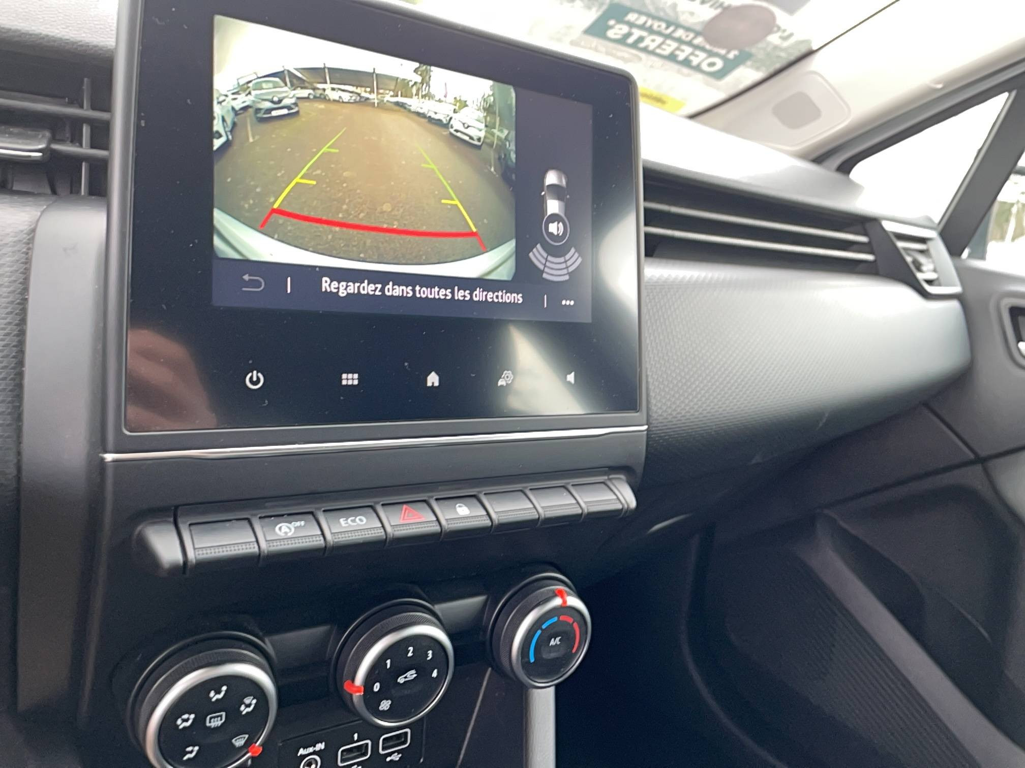 Vente en ligne Renault Clio 5 Clio TCe 90 - 21 au prix de 12 590 €