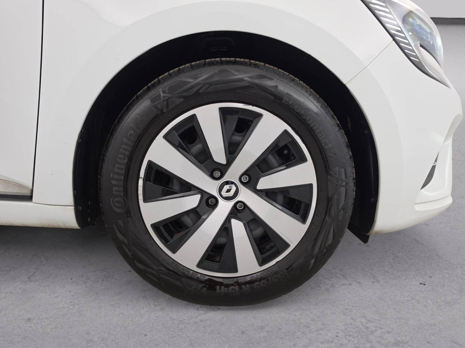 Vente en ligne Renault Clio 5 Clio TCe 90 au prix de 14 990 €