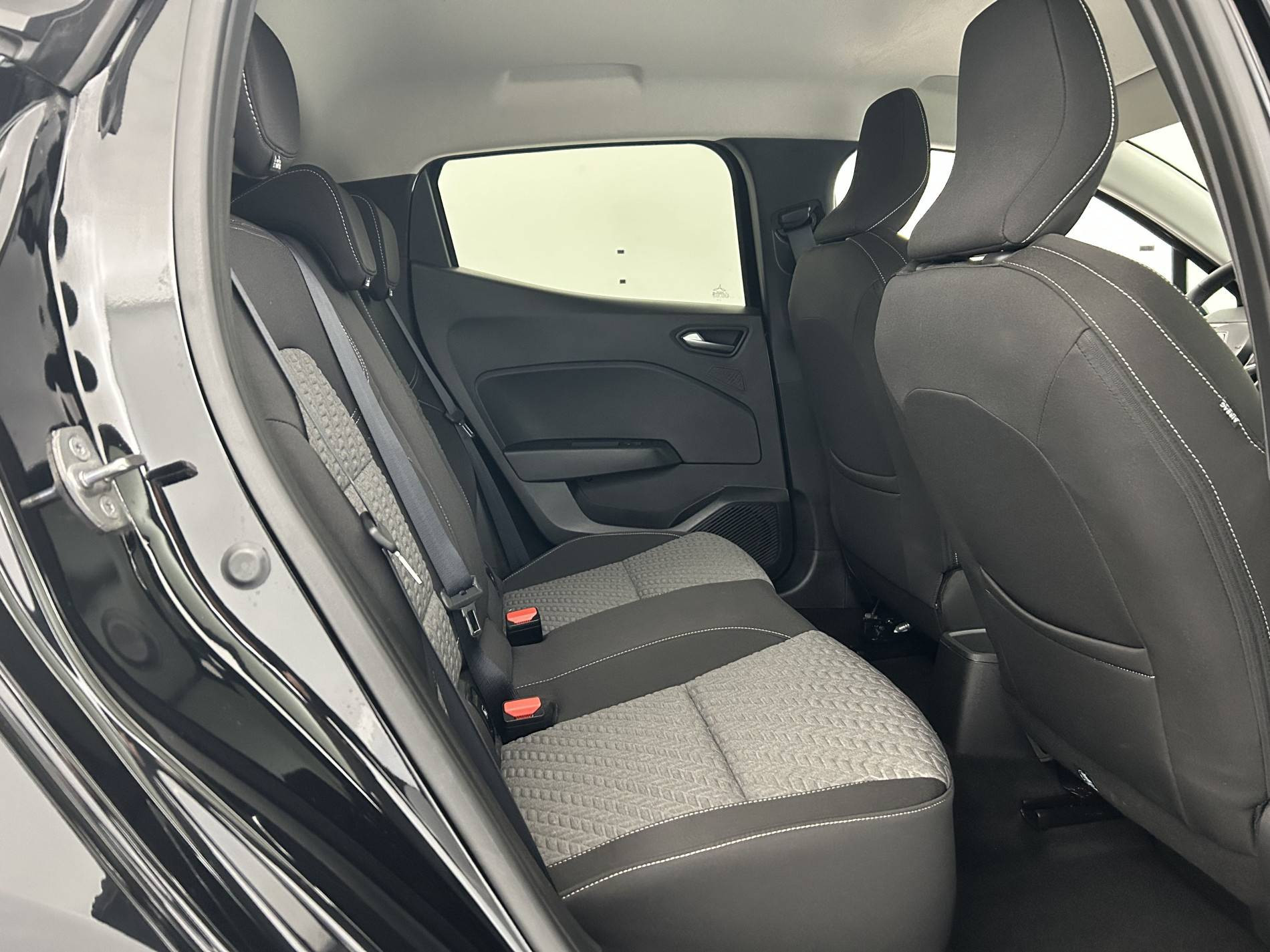 Vente en ligne Renault Clio 5 Clio TCe 90 au prix de 14 790 €