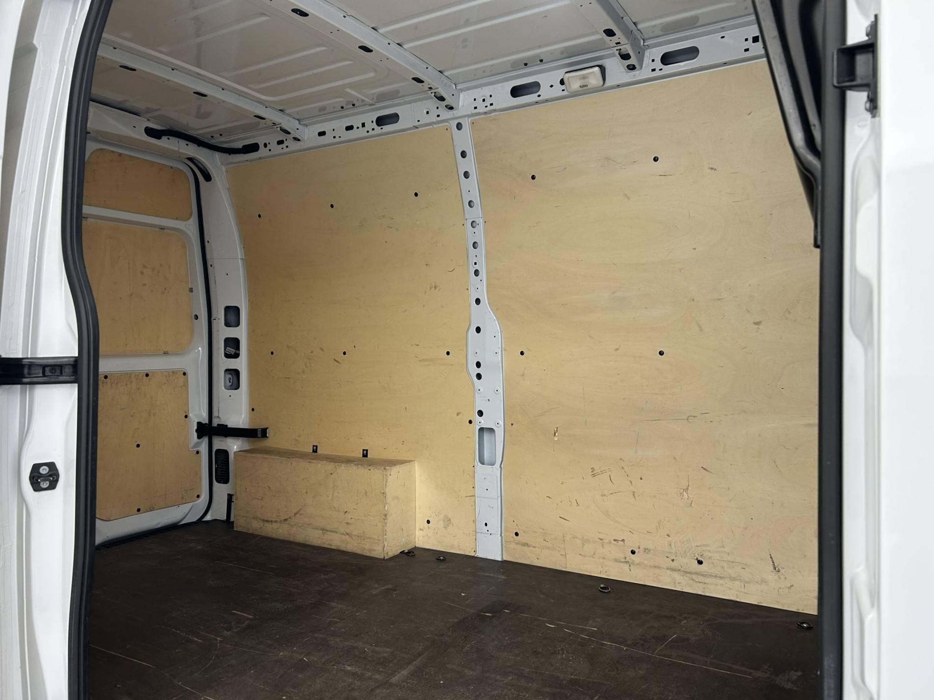 Vente en ligne Renault Master Fourgon MASTER FGN TRAC F3500 L2H2 BLUE DCI 135 au prix de 24 490 €
