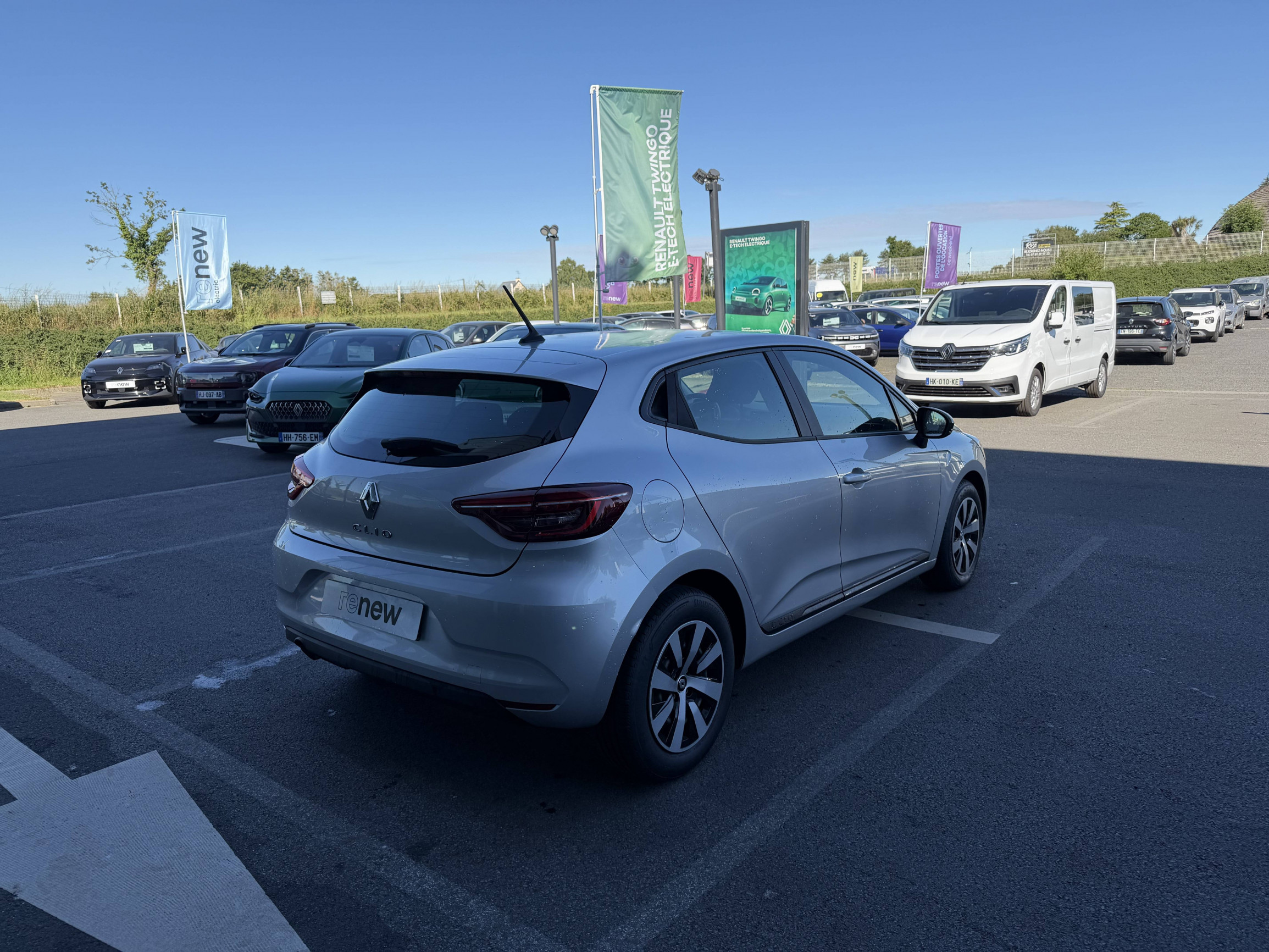 Vente en ligne Renault Clio 5 Clio TCe 90 au prix de 15 490 €
