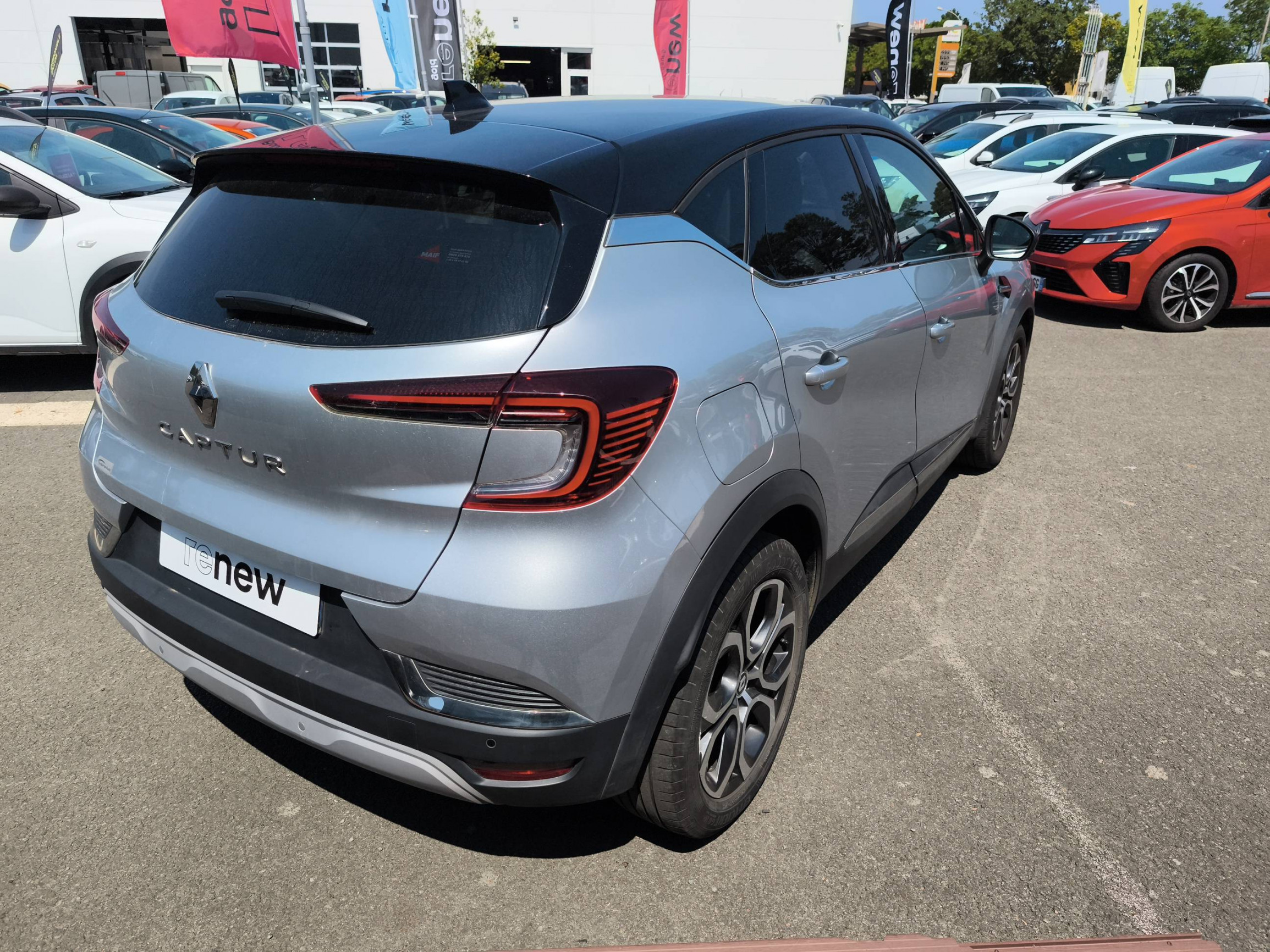 Vente en ligne Renault Captur  mild hybrid 160 EDC au prix de 17 690 €