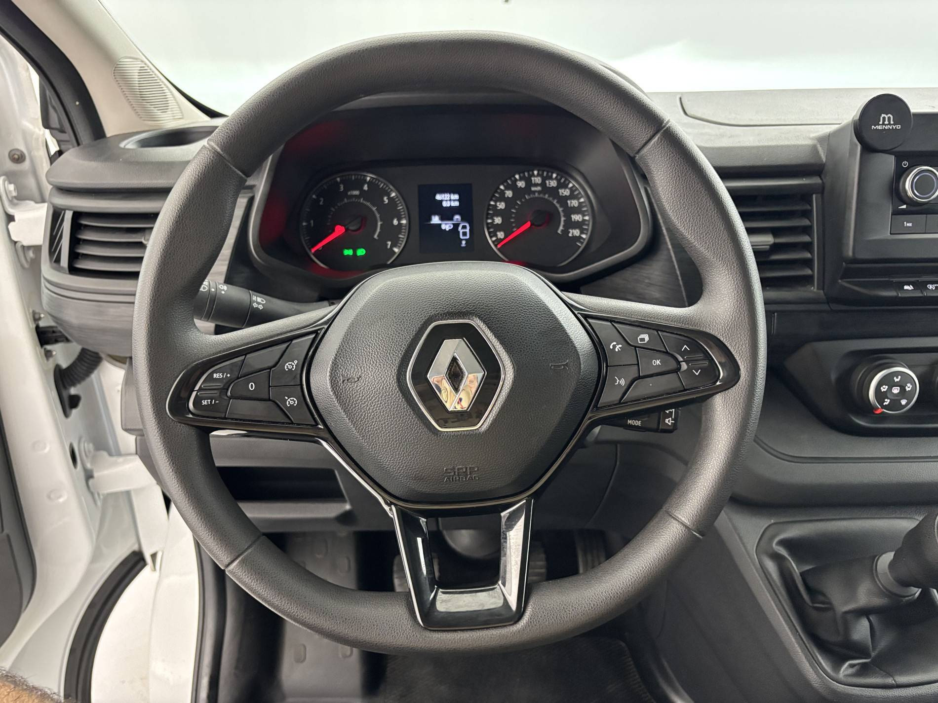 Vente en ligne Renault Trafic 3 Fourgon TRAFIC FG BLUE DCI 130 L1H1 3T GSR2 au prix de 22 900 €