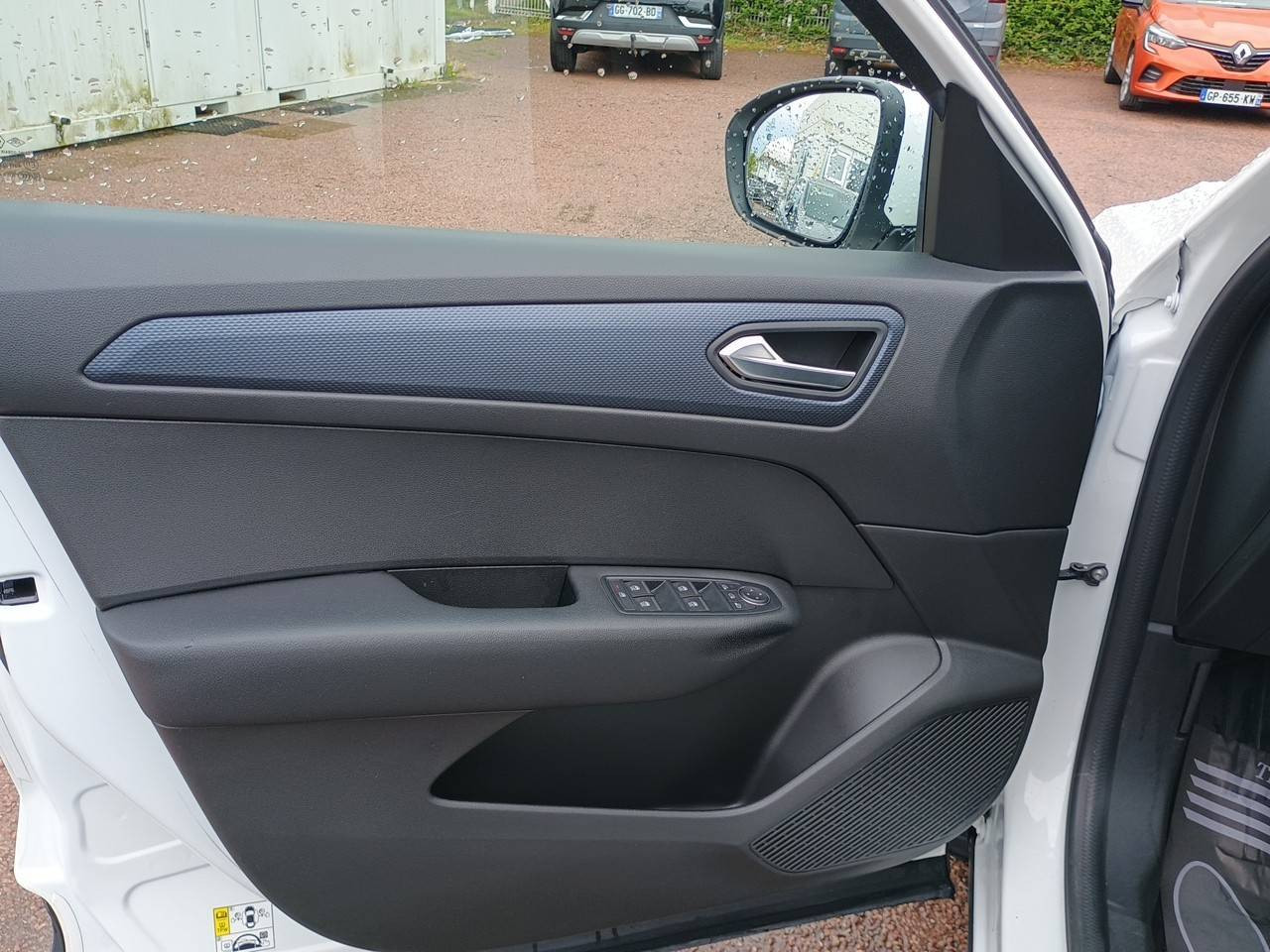 Vente en ligne Renault Arkana  E-Tech hybride 145 - 22 au prix de 19 990 €