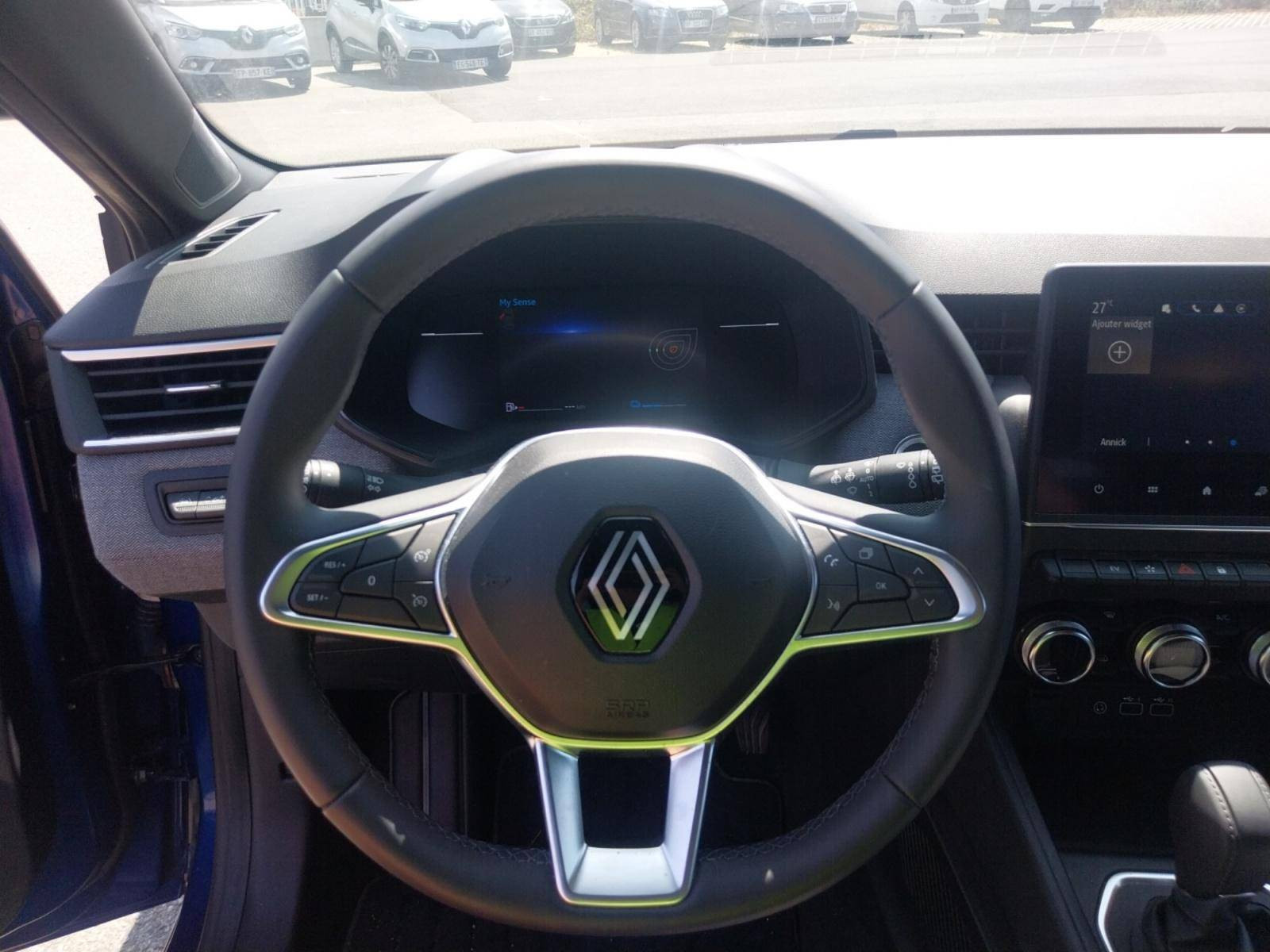 Vente en ligne Renault Clio 5 Clio E-Tech full hybrid 145 au prix de 20 490 €