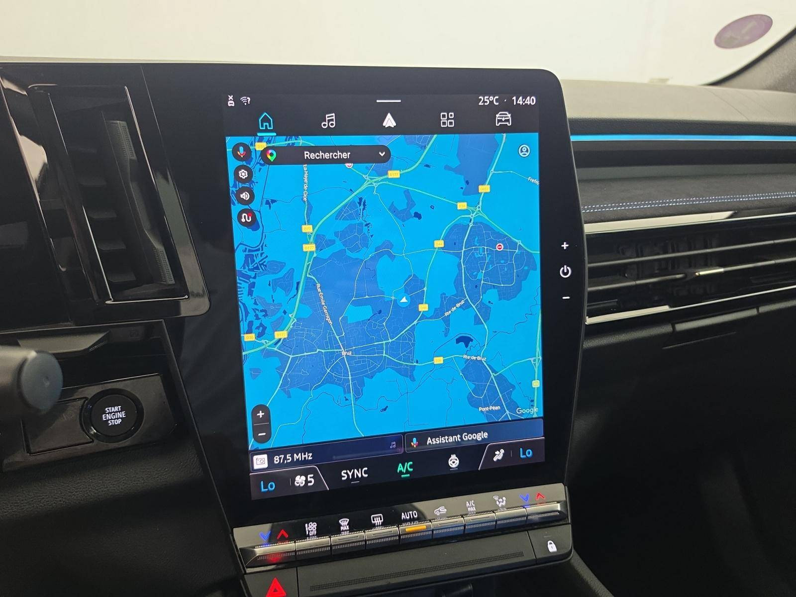 Vente en ligne Renault Espace Espace E-Tech hybrid 200 au prix de 32 490 €