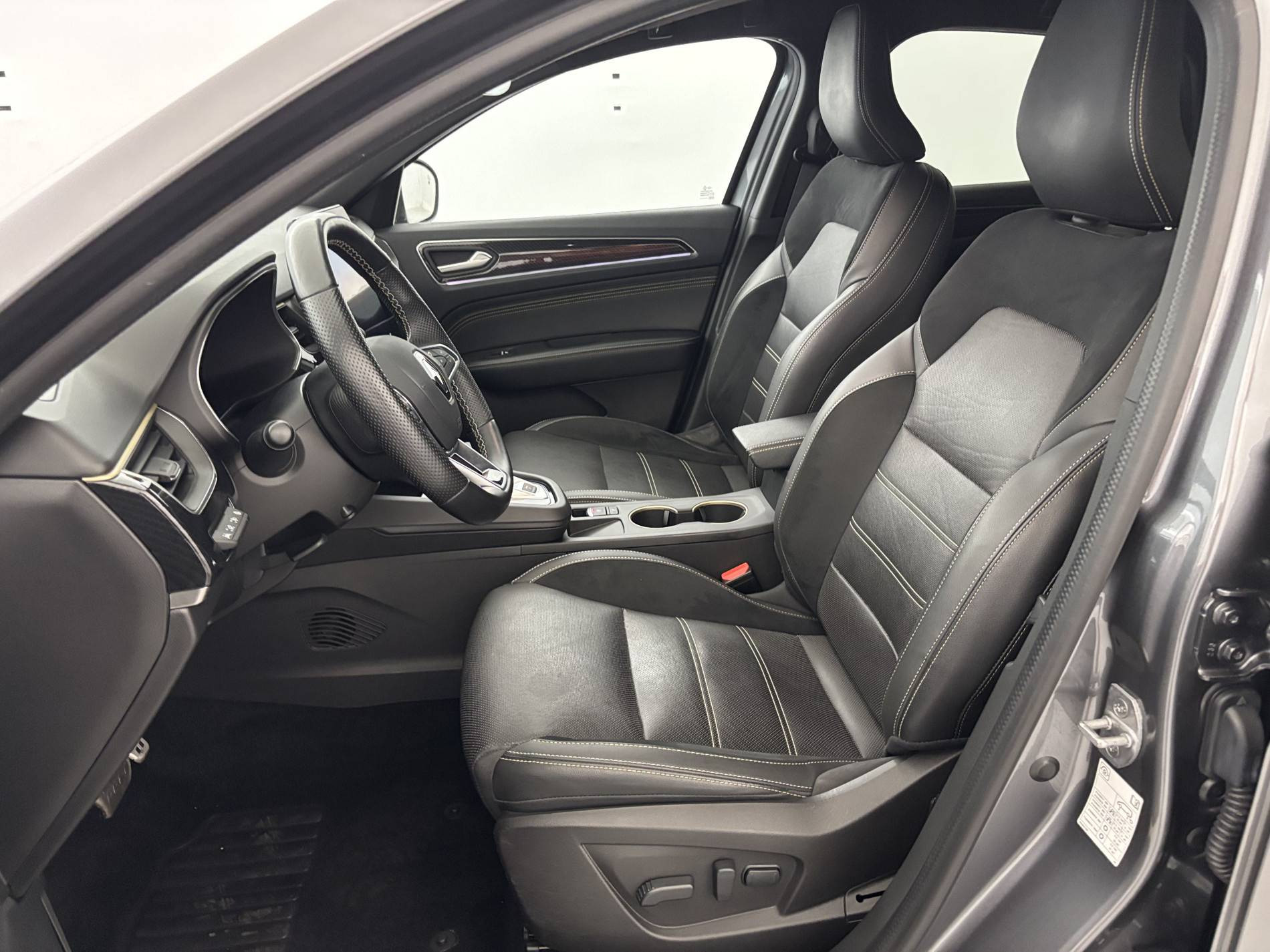 Vente en ligne Renault Arkana  E-Tech hybride 145 - 22 au prix de 22 390 €