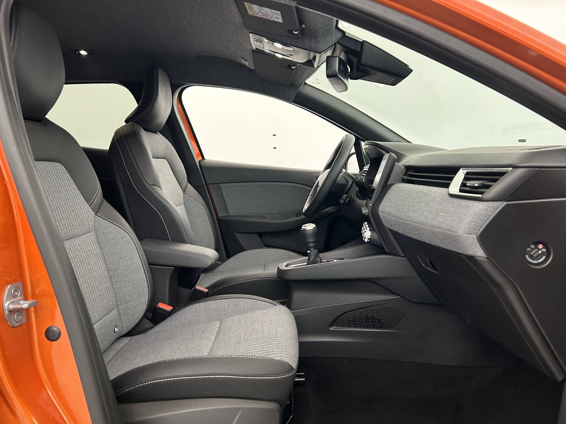 Vente en ligne Renault Clio 5 Clio Eco-G 100 ch GSR2 au prix de 17 970 €