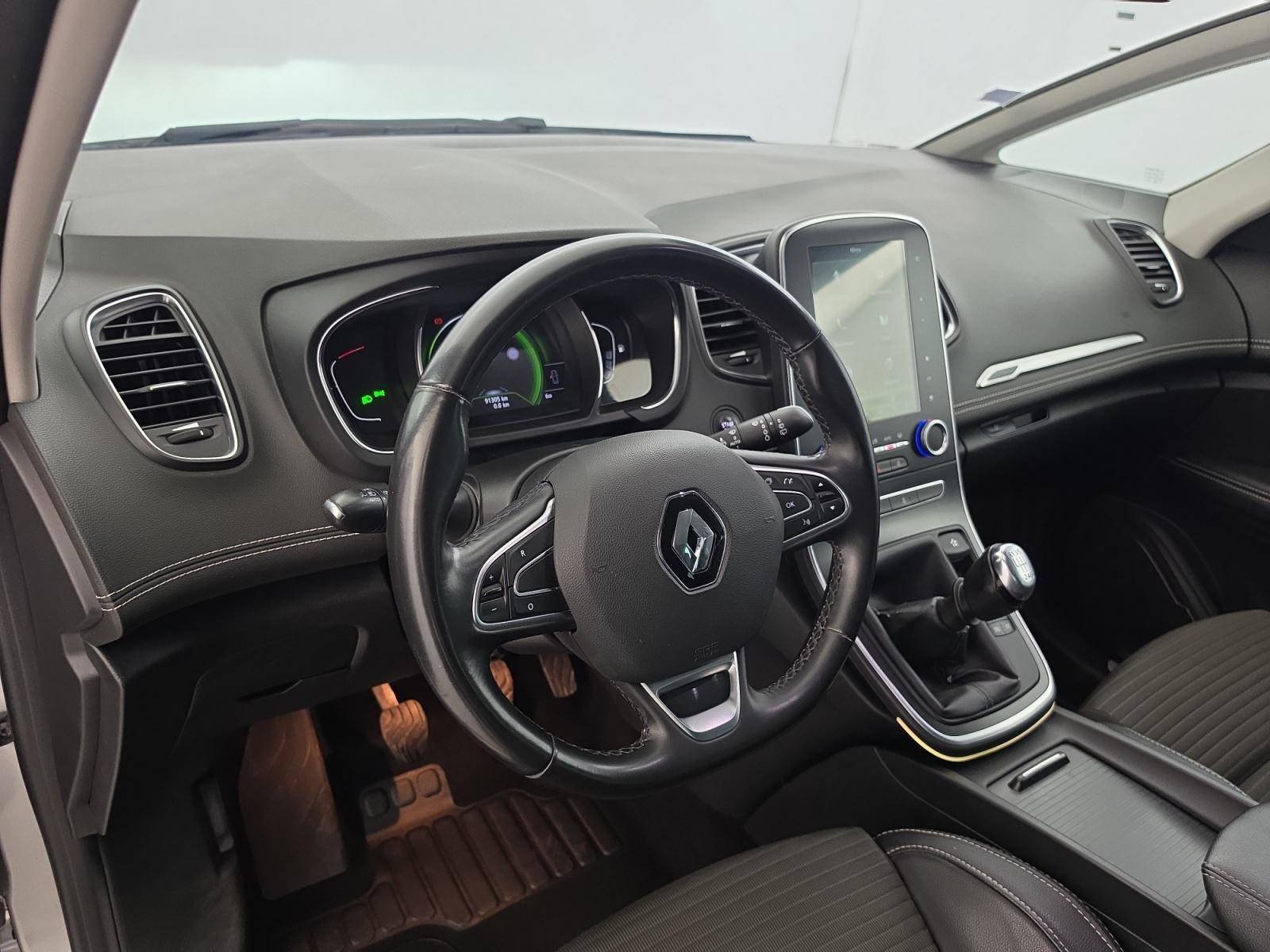 Vente en ligne Renault Grand Scenic 4 Grand Scenic dCi 130 Energy au prix de 15 650 €