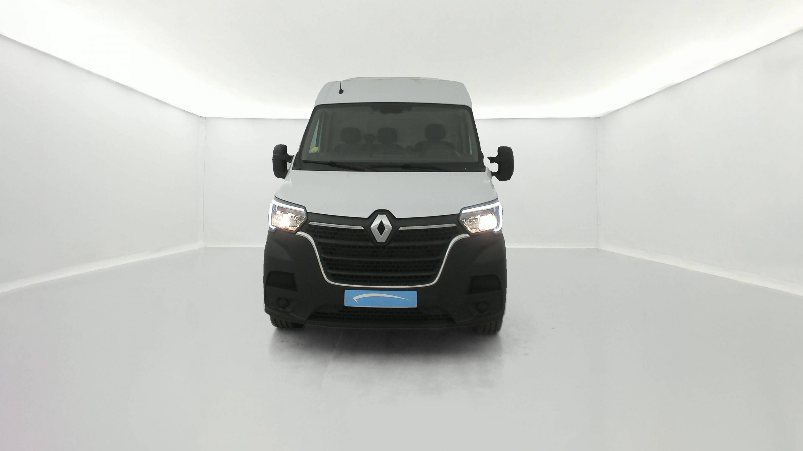 Vente en ligne Renault Master Fourgon MASTER FGN TRAC F3500 L2H2 BLUE DCI 135 au prix de 25 900 €