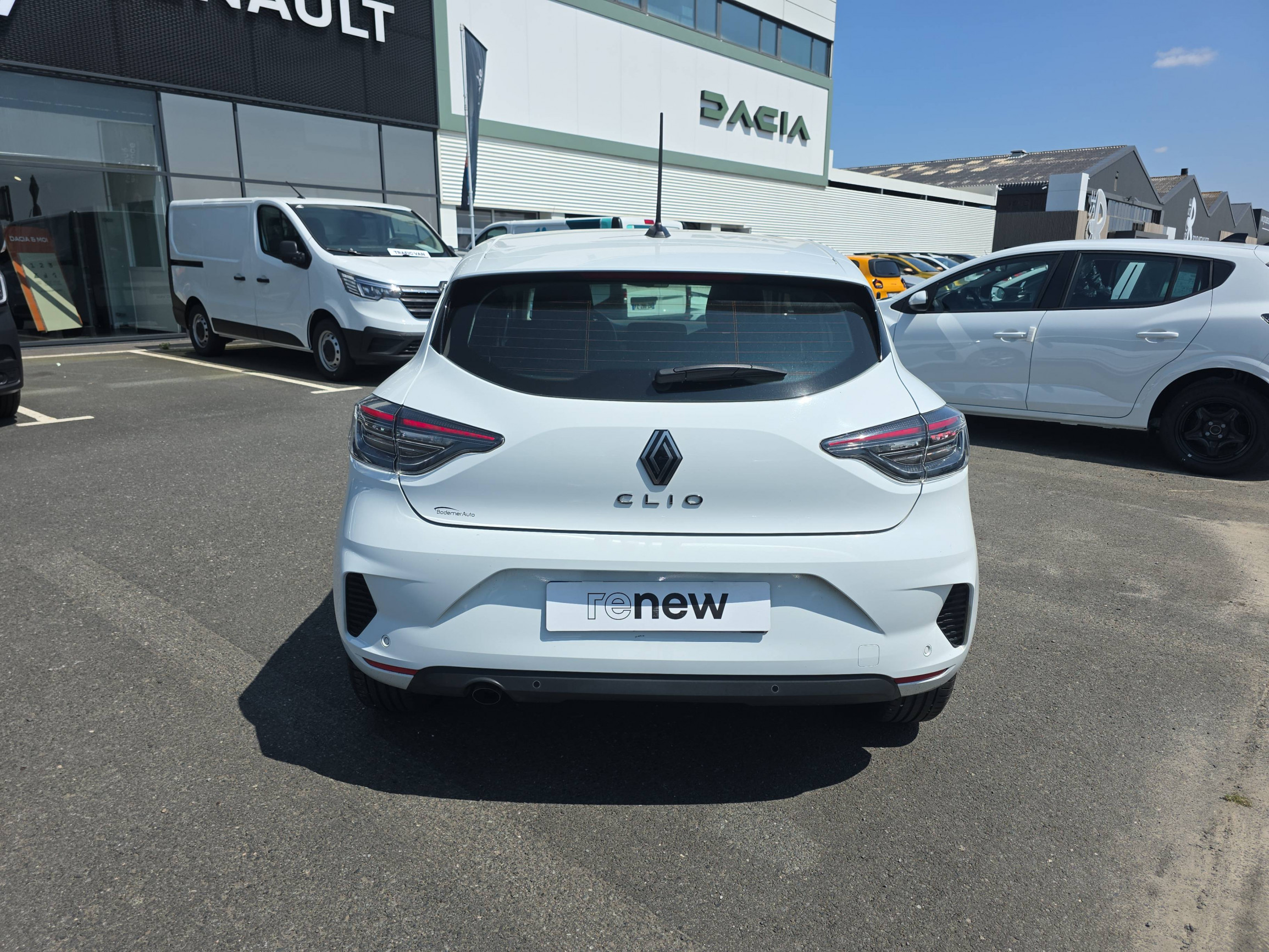 Vente en ligne Renault Clio 5 Clio TCe 90 ch GSR2 au prix de 15 990 €