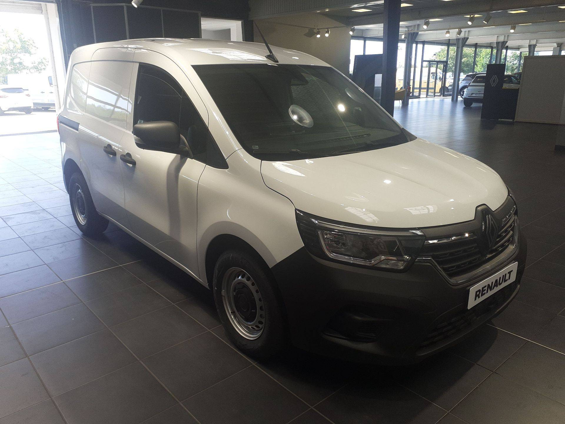 Vente en ligne Renault Kangoo Van  TOLE L1 BLUE DCI 95 AUTO au prix de 24 265 €
