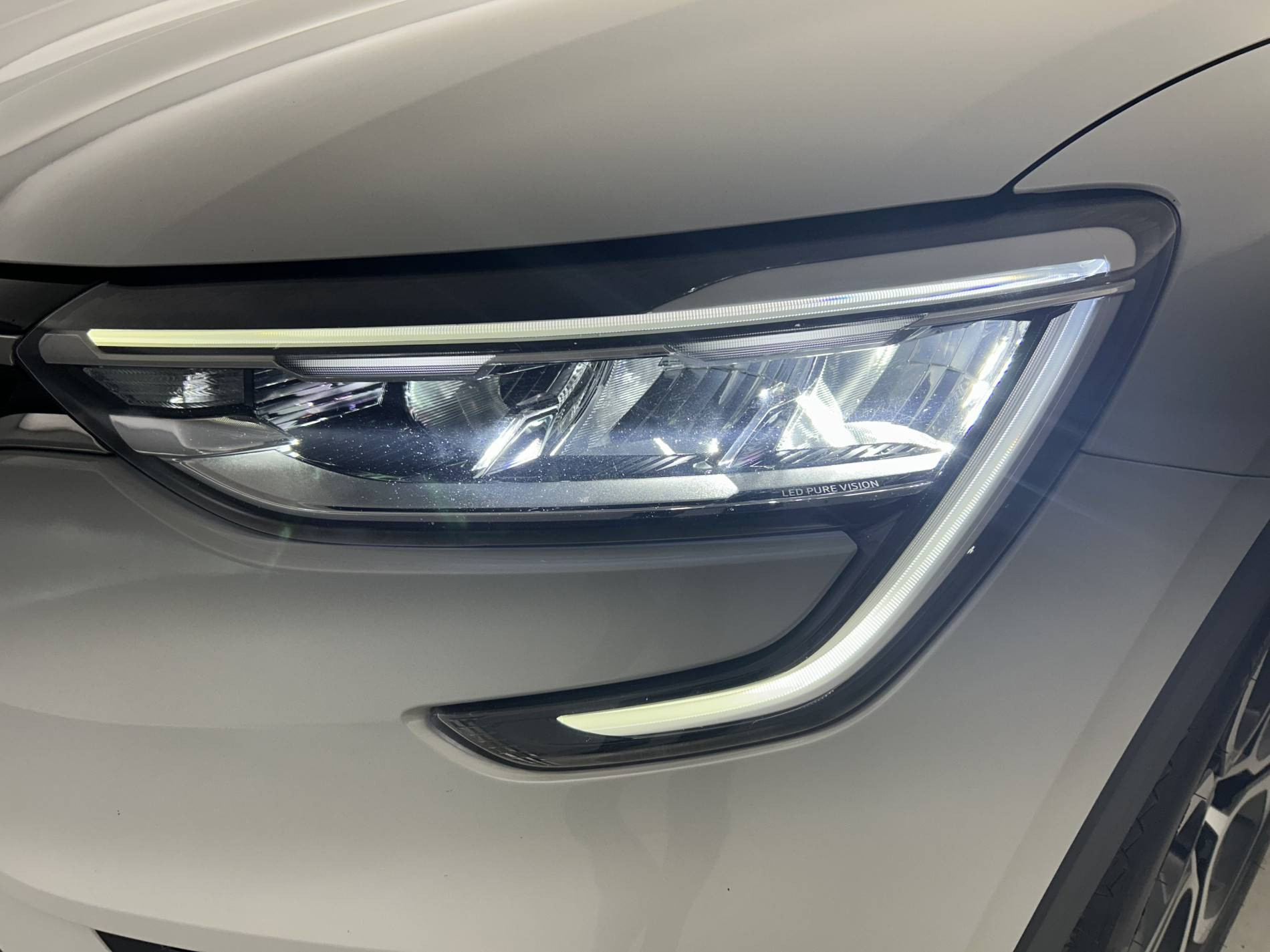 Vente en ligne Renault Arkana  E-Tech 145 - 21B au prix de 17 990 €