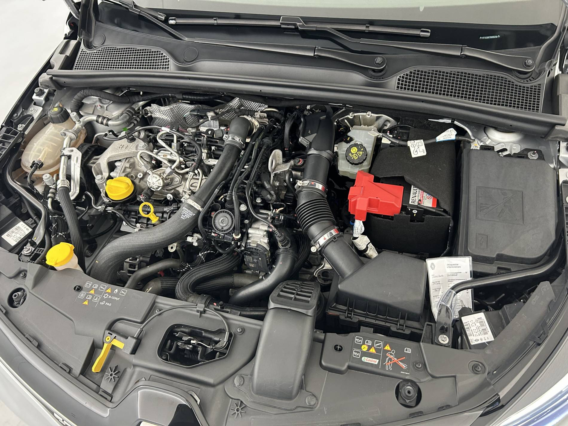 Vente en ligne Renault Clio 5 Clio TCe 140 - 21N au prix de 17 790 €
