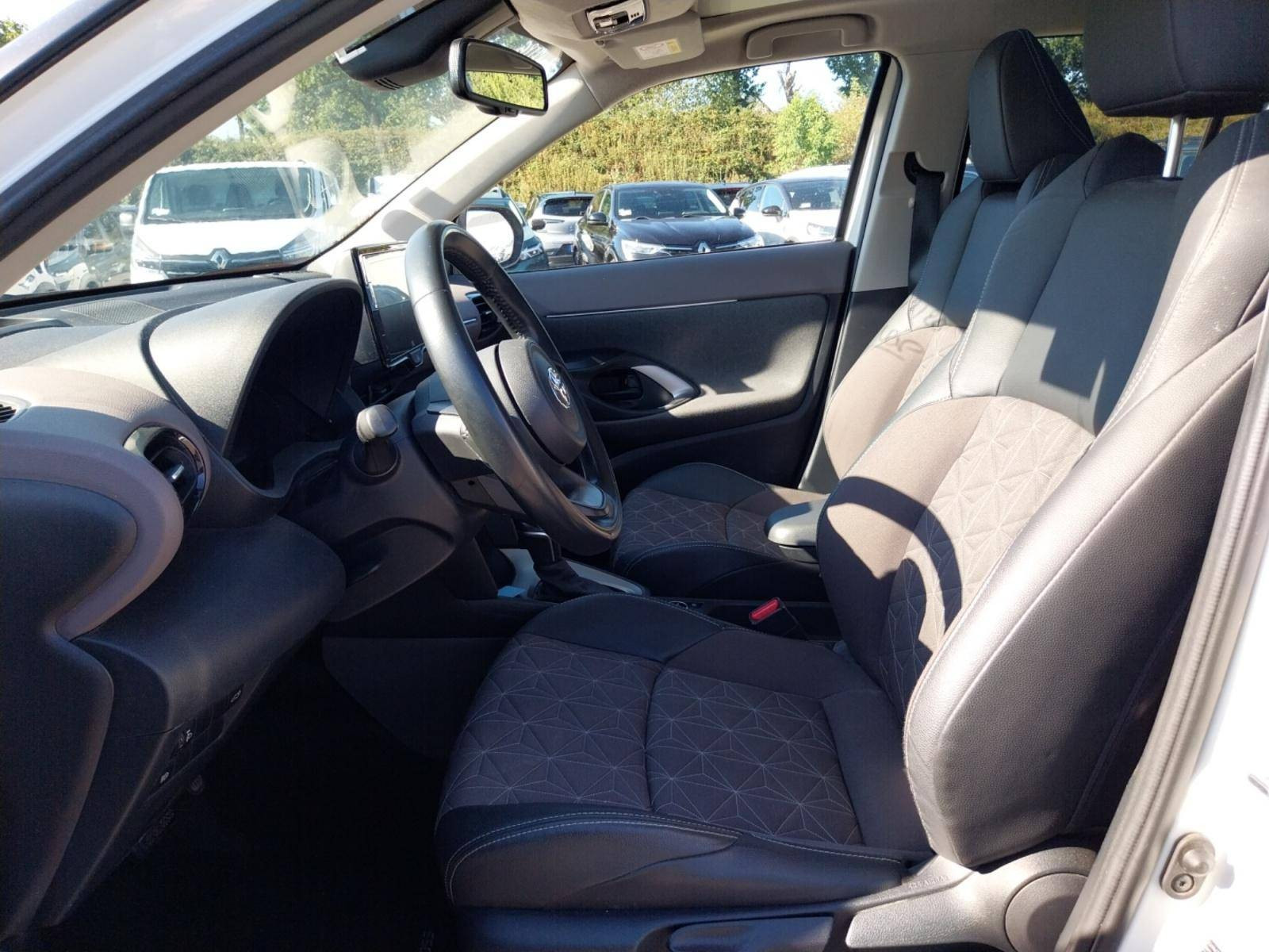 Vente en ligne Toyota Yaris Cross  116h AWD-i au prix de 19 990 €