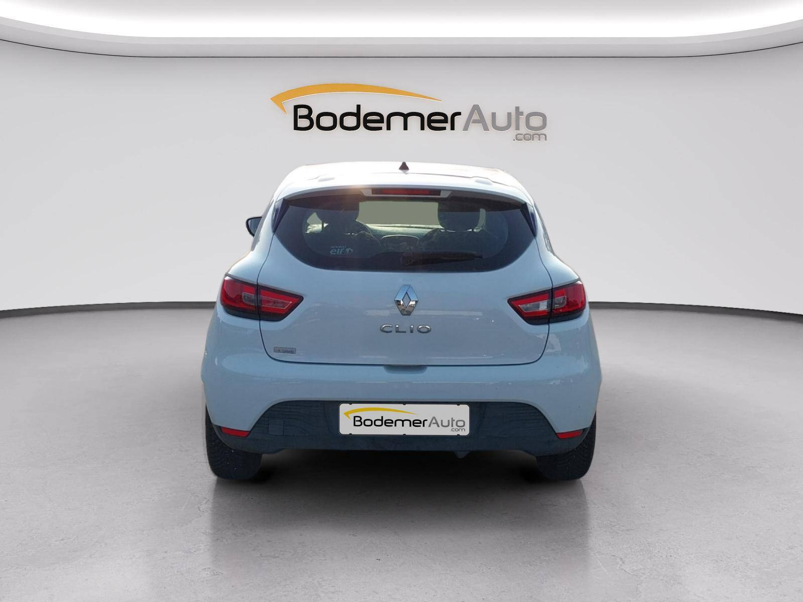 Vente en ligne Renault Clio 4  1.2 16V 75 au prix de 7 990 €