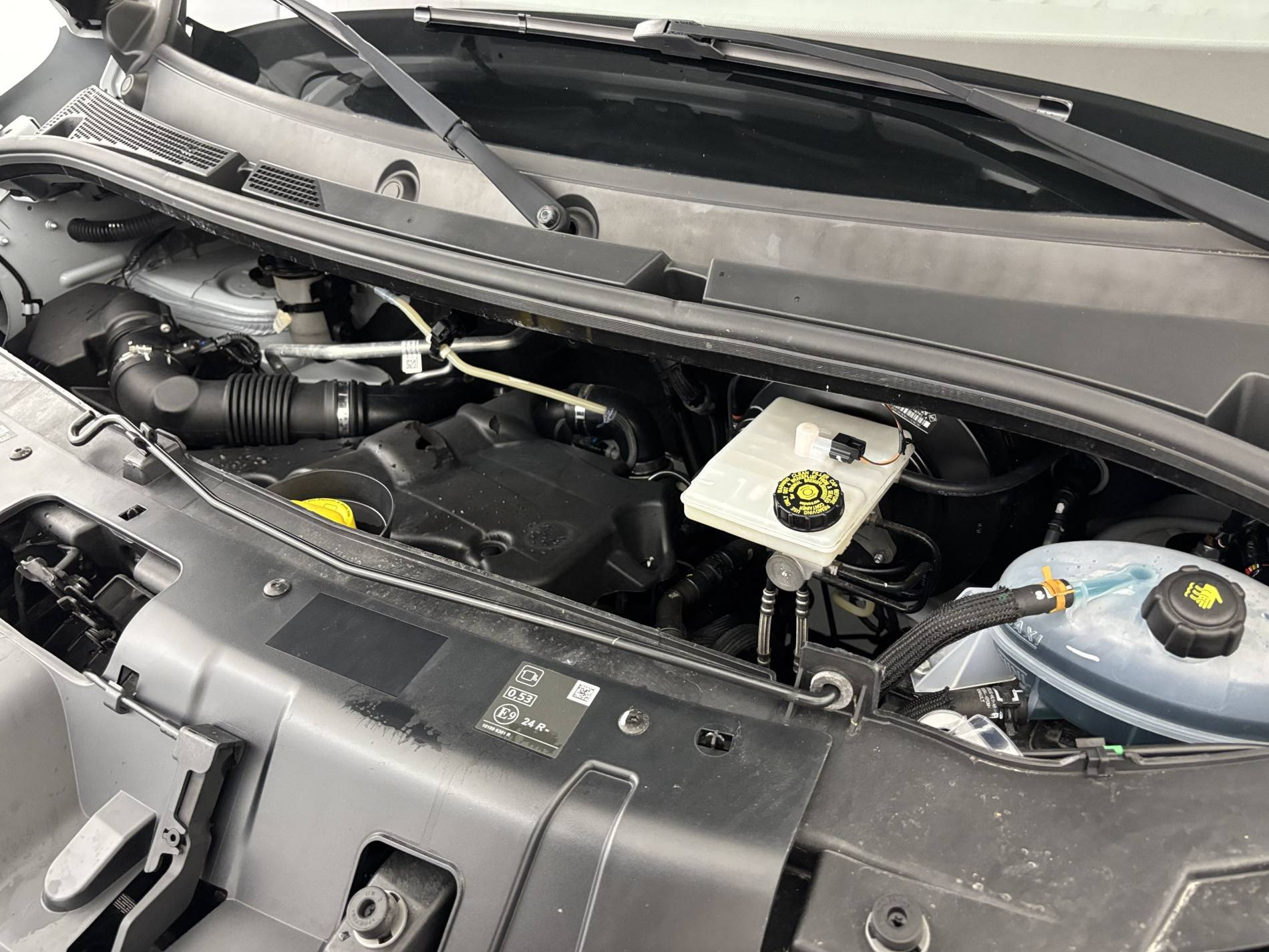 Vente en ligne Renault Master Fourgon MASTER FGN TRAC F3500 L3H3 BLUE DCI 135 au prix de 27 990 €