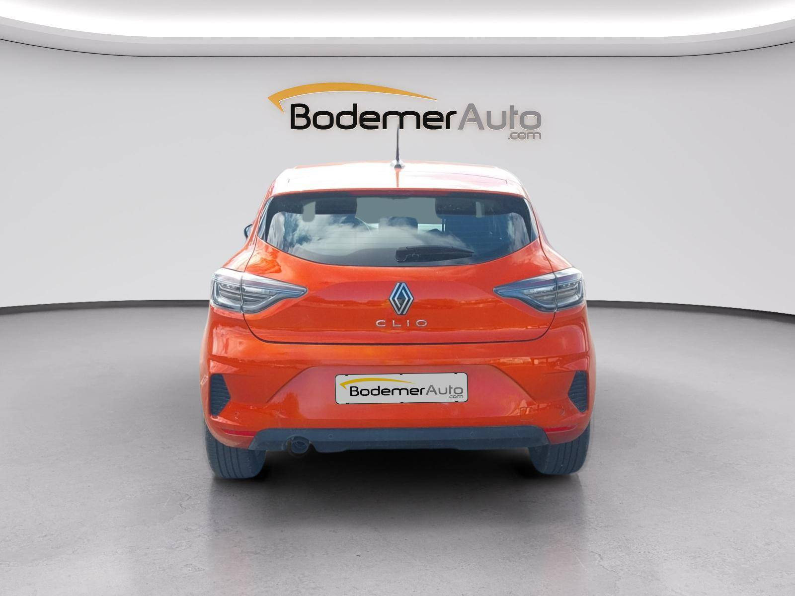 Vente en ligne Renault Clio 5 Clio TCe 90 au prix de 15 490 €