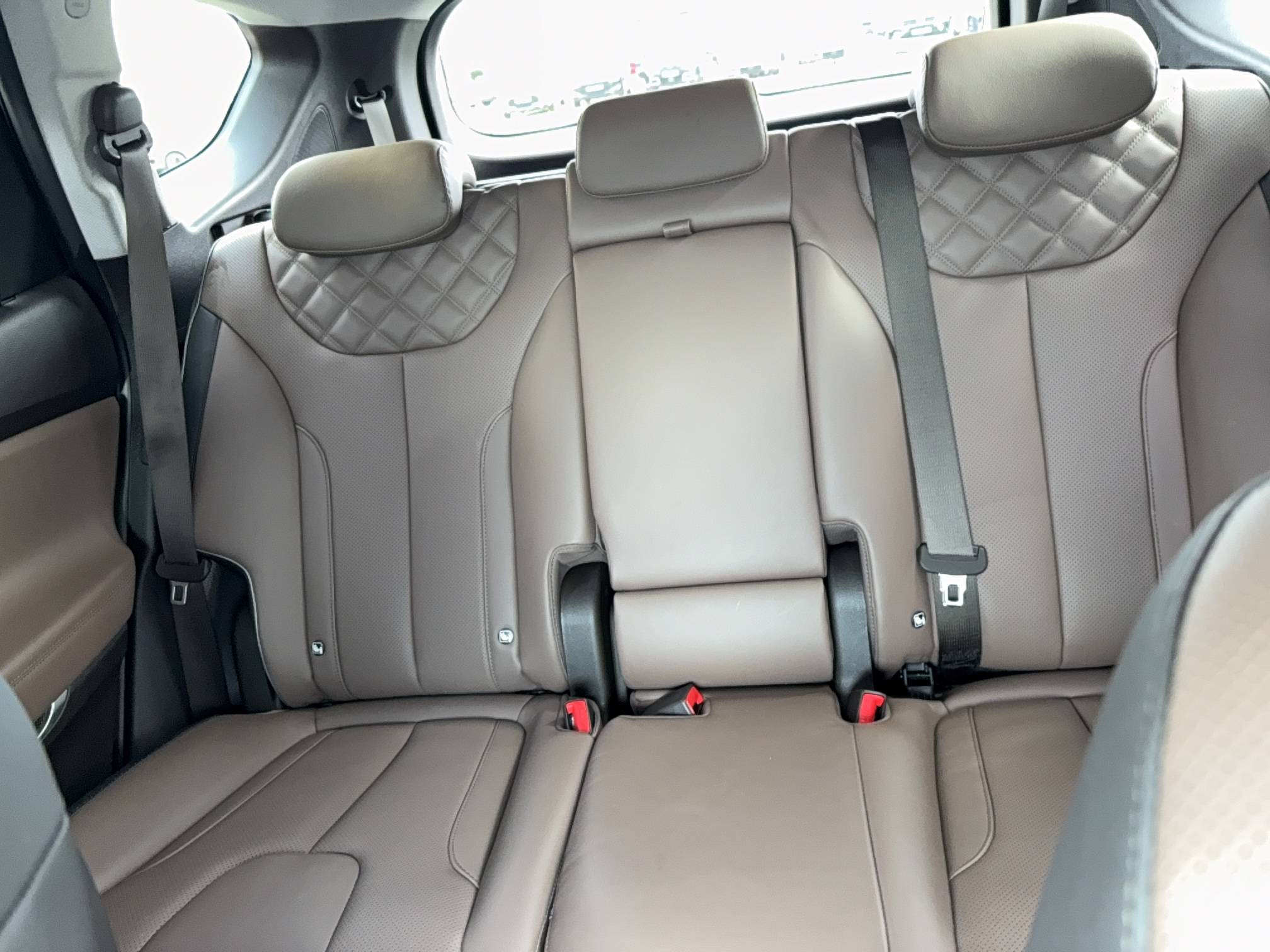 Vente en ligne Hyundai Santa Fe  1.6 T-GDi Hybrid 230 BVA6 au prix de 29 990 €