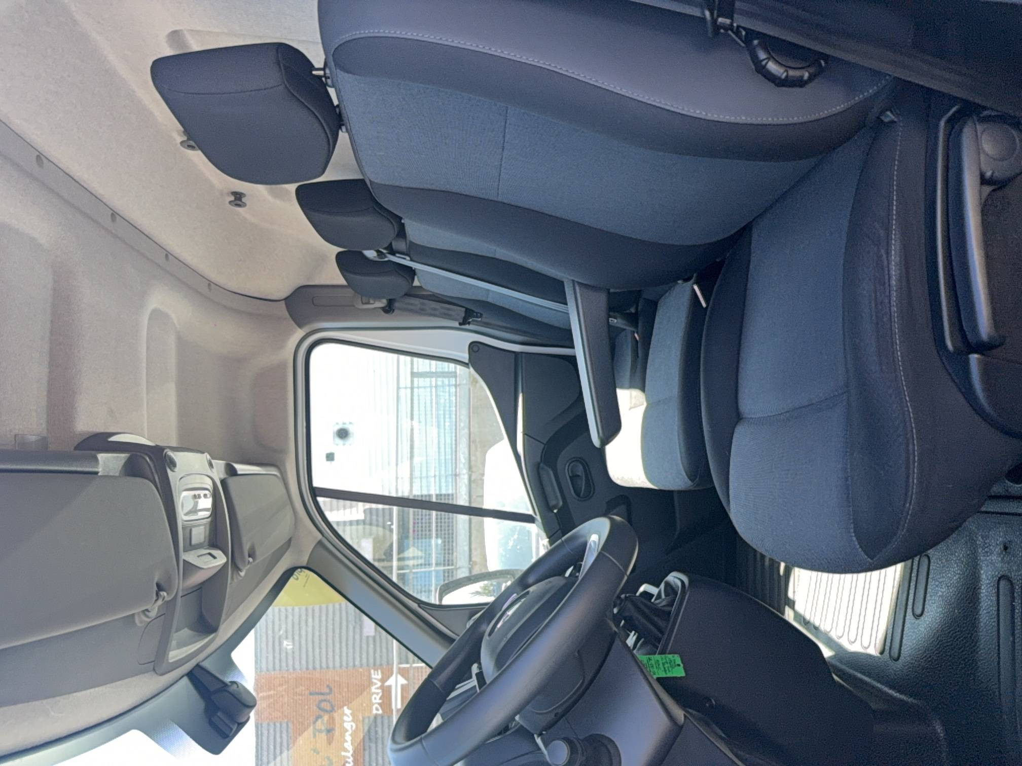 Vente en ligne Renault Master Fourgon MASTER FGN TRAC F3500 L2H2 BLUE DCI 135 au prix de 23 490 €