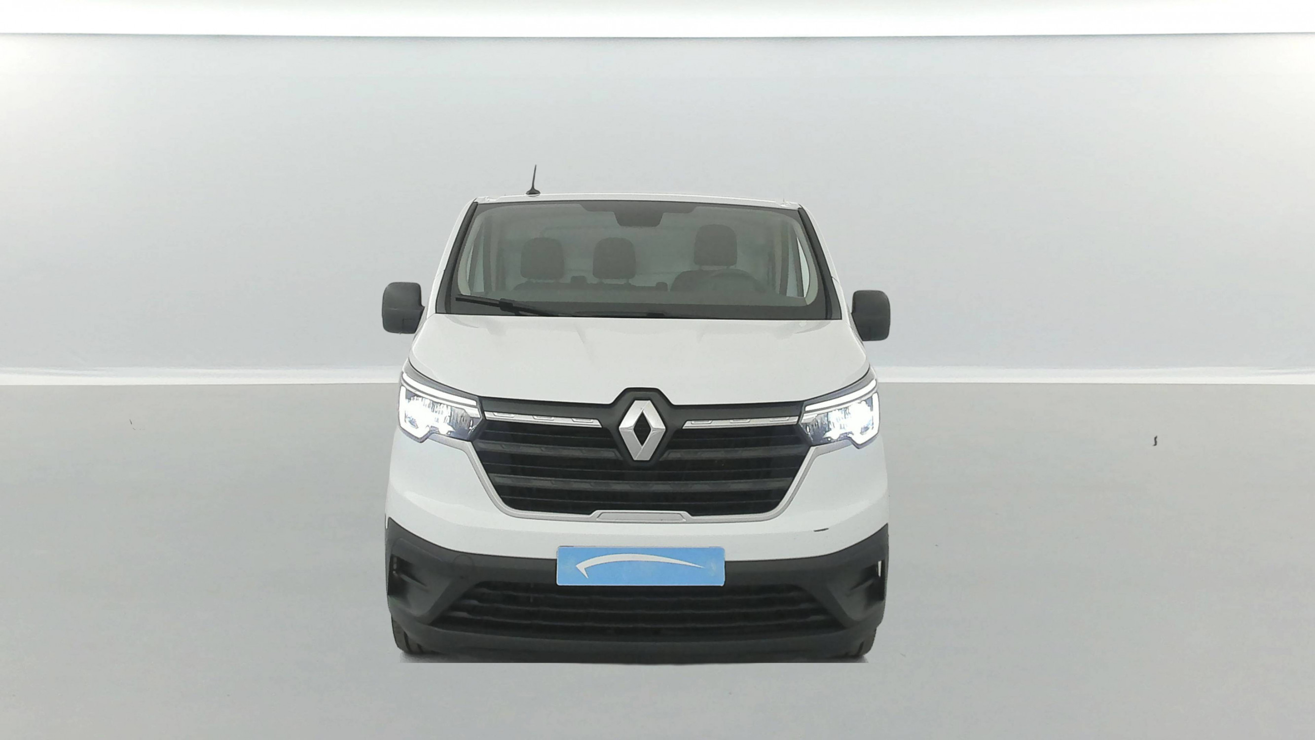 Vente en ligne Renault Trafic 3 Fourgon TRAFIC FGN L2H1 3000 KG BLUE DCI 130 au prix de 23 500 €