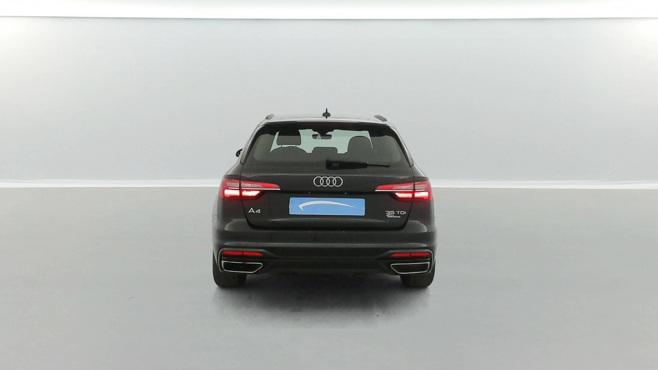 Vente en ligne Audi A4 Avant  35 TDI 163 S tronic 7 au prix de 28 790 €