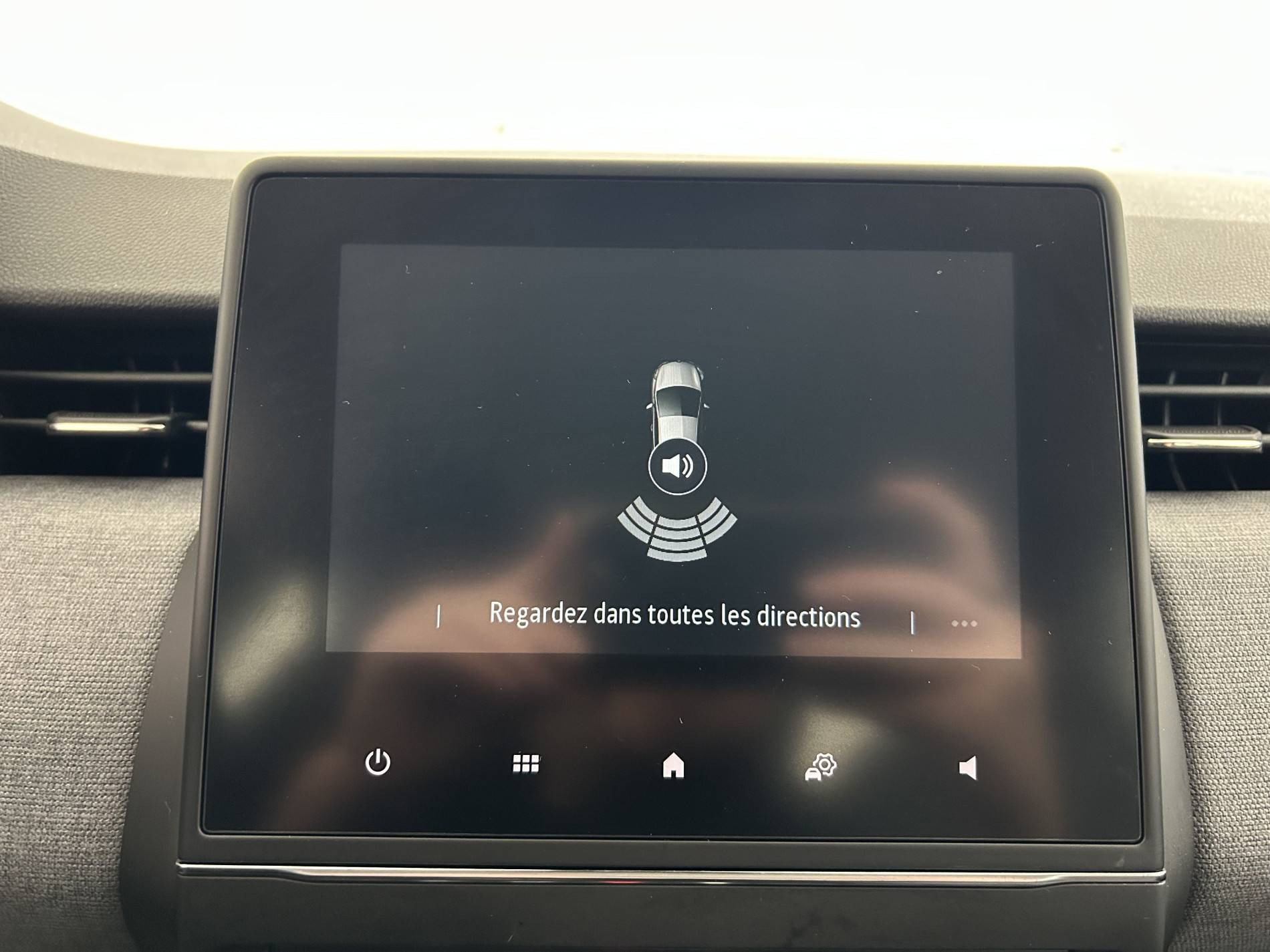 Vente en ligne Renault Clio 5 Clio TCe 90 au prix de 15 490 €