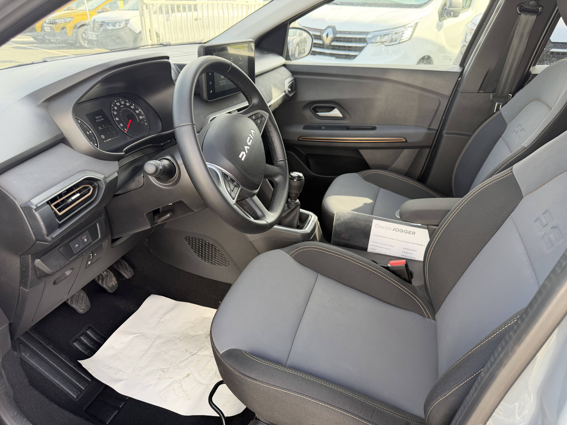 Vente en ligne Dacia Jogger  ECO-G 100 7 places GSR2 au prix de 21 290 €