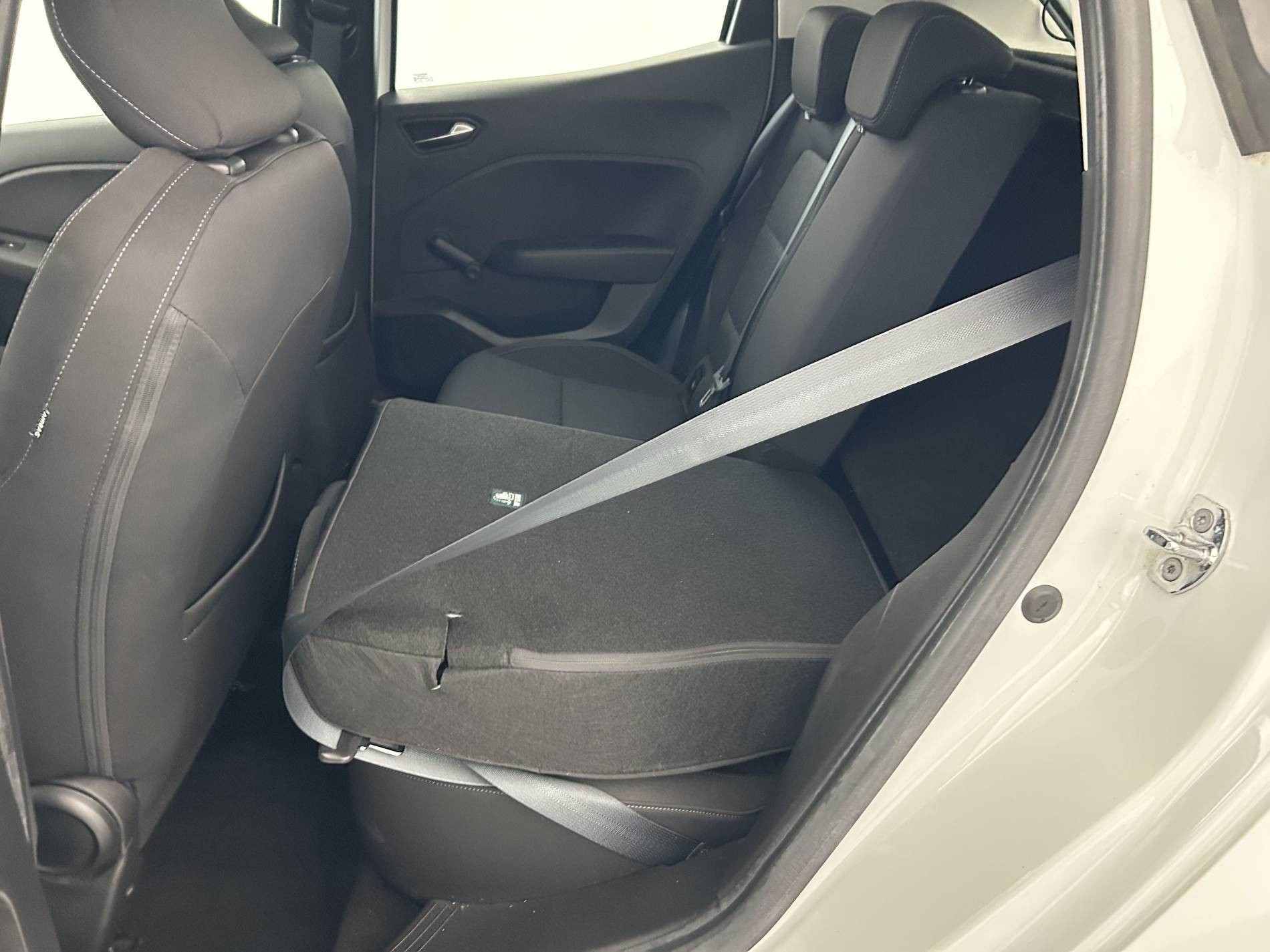 Vente en ligne Renault Clio 5 Clio TCe 90 au prix de 13 890 €
