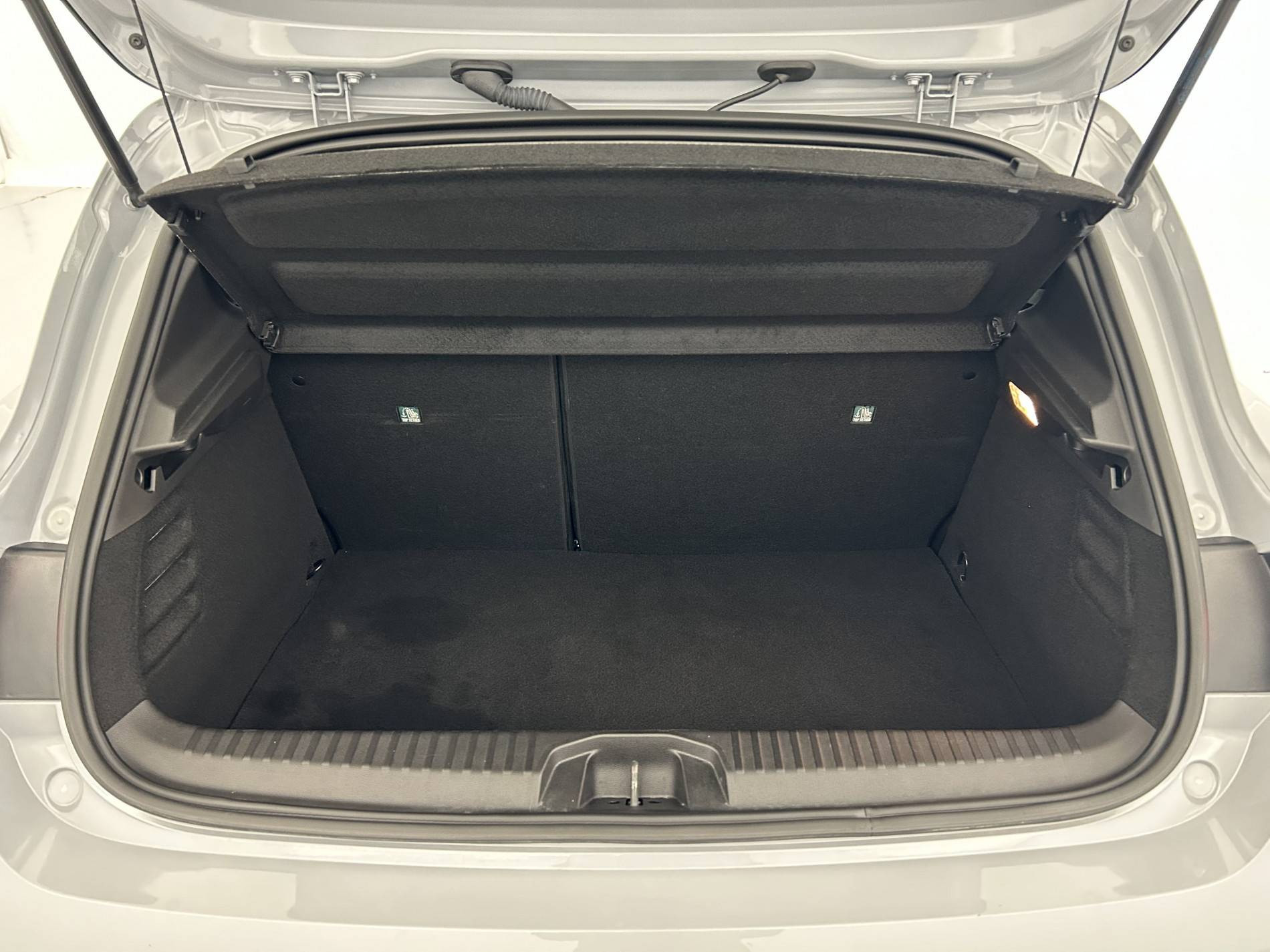 Vente en ligne Renault Clio 5 Clio E-Tech full hybrid 145 ch GSR2 au prix de 18 990 €