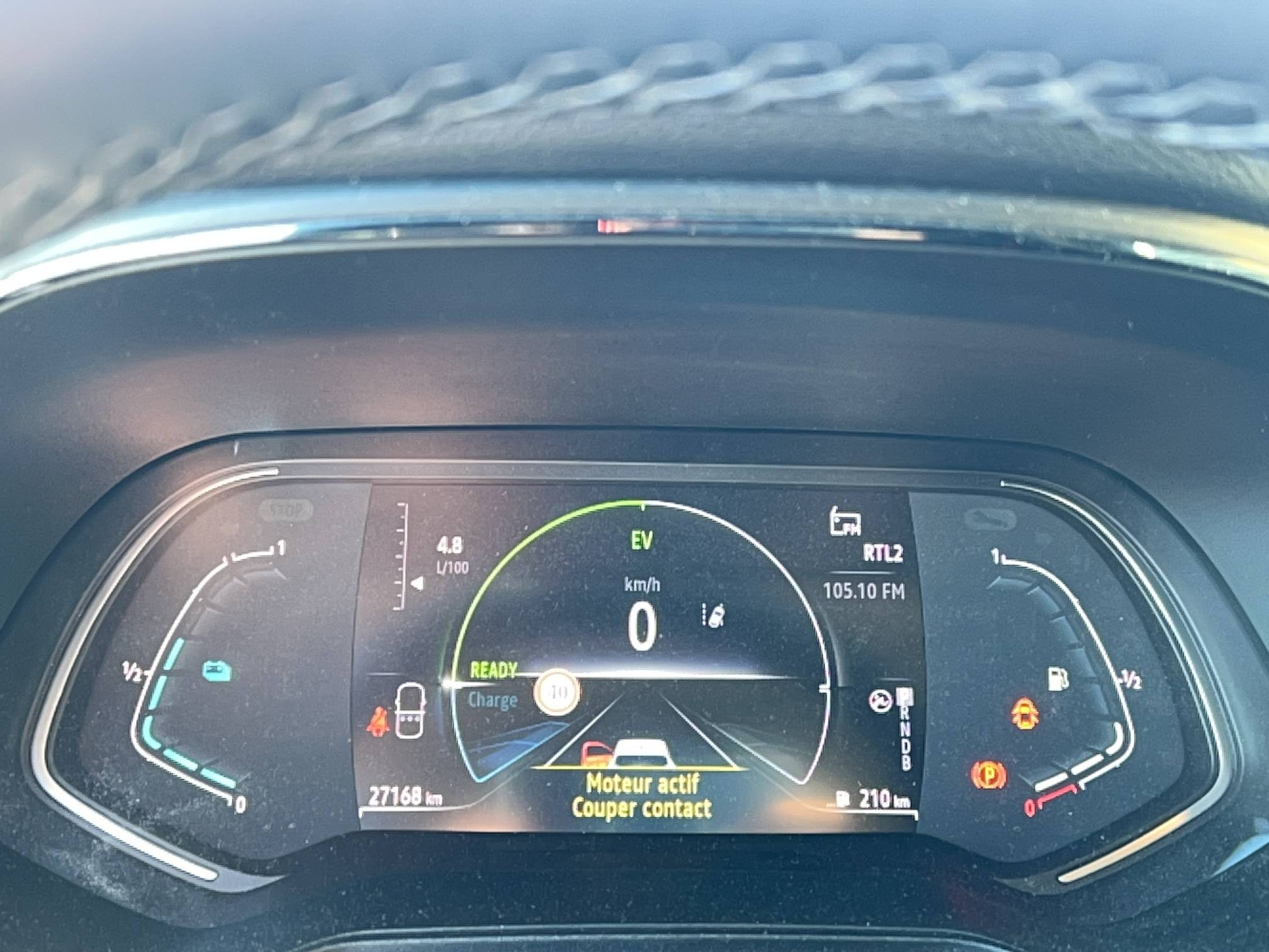 Vente en ligne Renault Clio 5 Clio E-Tech 140 - 21N au prix de 17 491 €