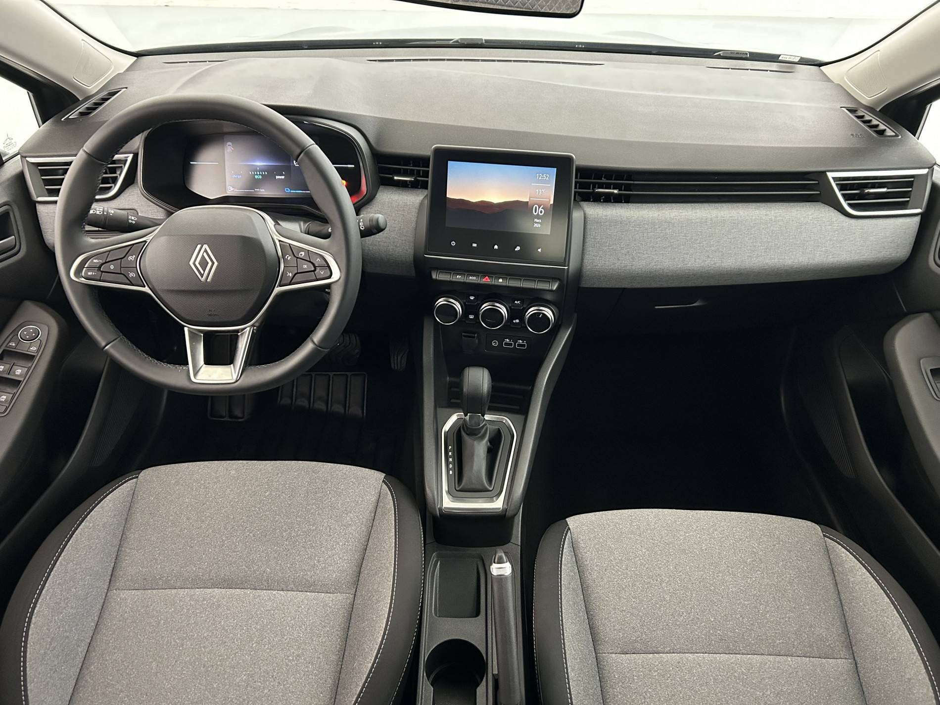 Vente en ligne Renault Clio 5 Clio E-Tech full hybrid 145 ch GSR2 au prix de 19 990 €