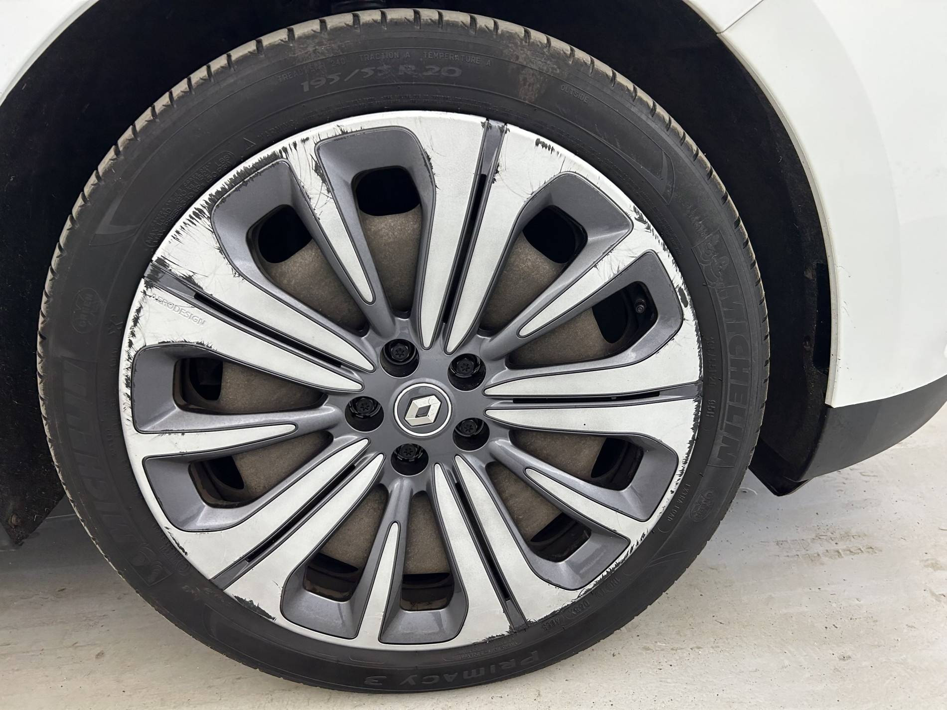 Vente en ligne Renault Scenic 4 Scenic Blue dCi 120 - 21 au prix de 14 990 €