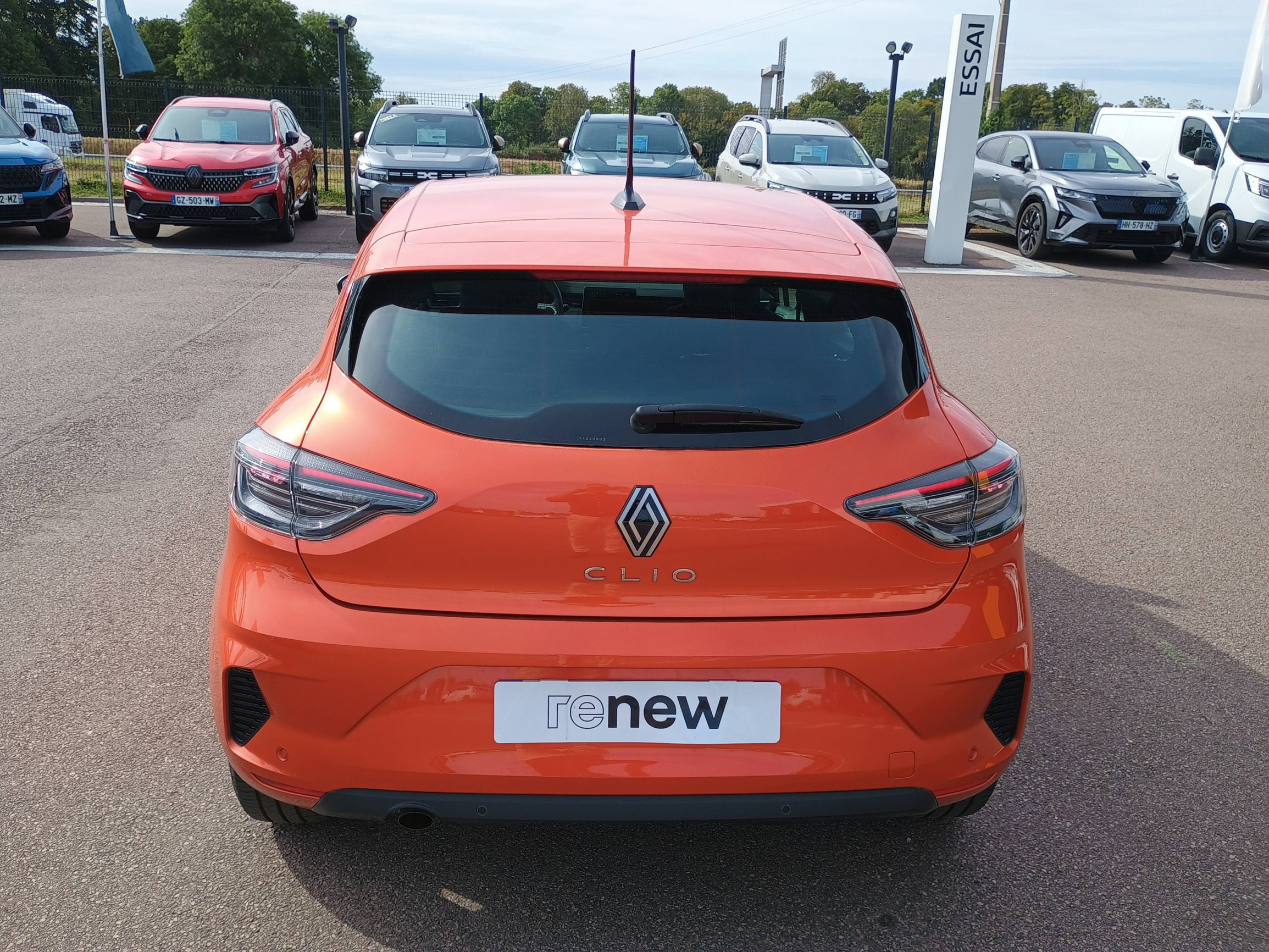 Vente en ligne Renault Clio 5 Clio Eco-G 100 ch GSR2 au prix de 14 291 €