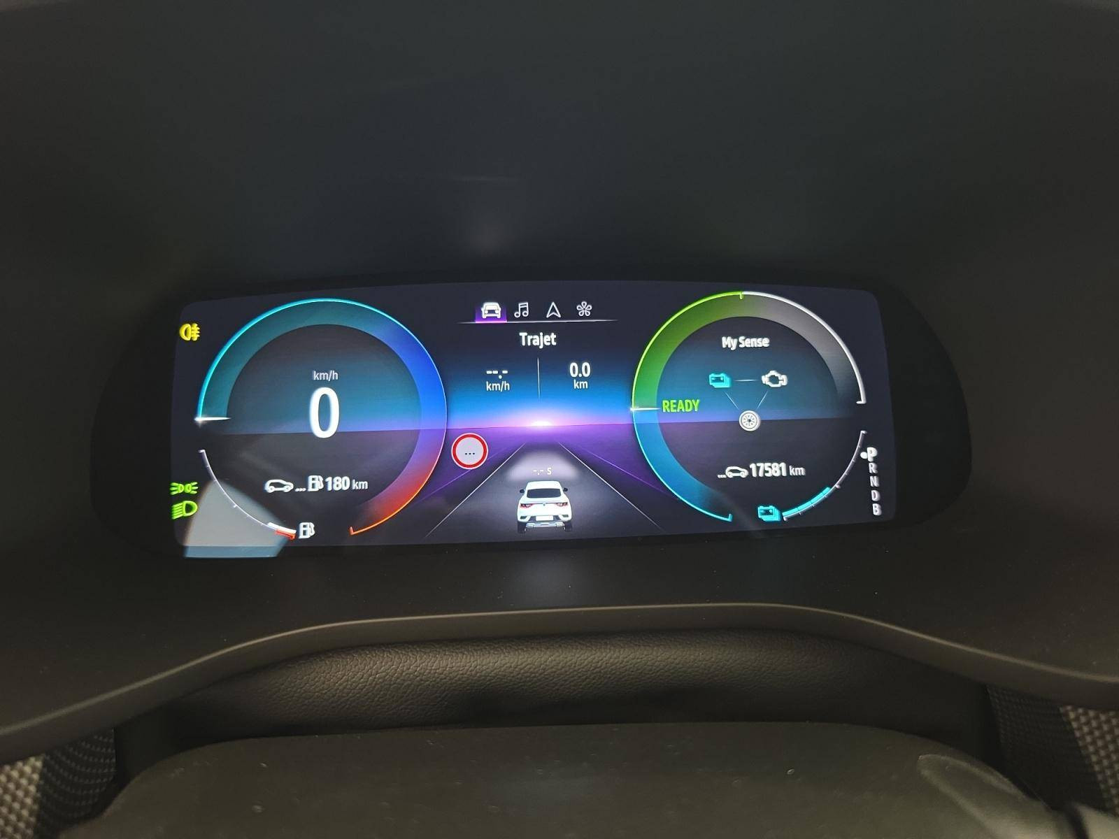 Vente en ligne Renault Arkana  E-Tech hybride 145 - 22 au prix de 21 990 €