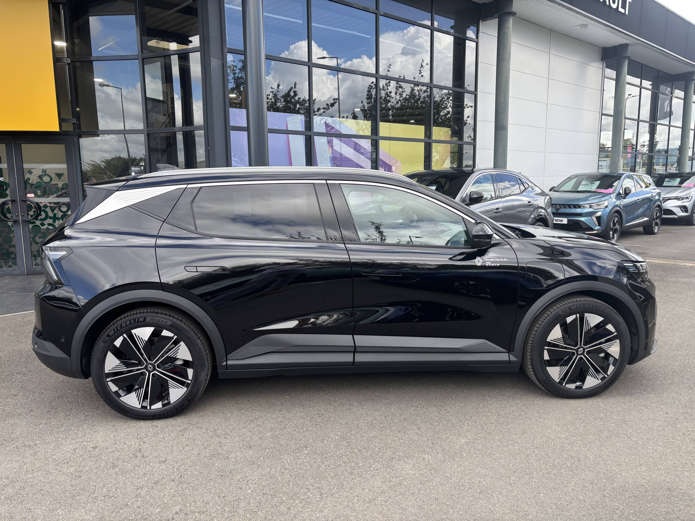 Vente en ligne Renault Scenic E-Tech Scenic E-Tech électrique 220 ch grande autonomie au prix de 48 890 €