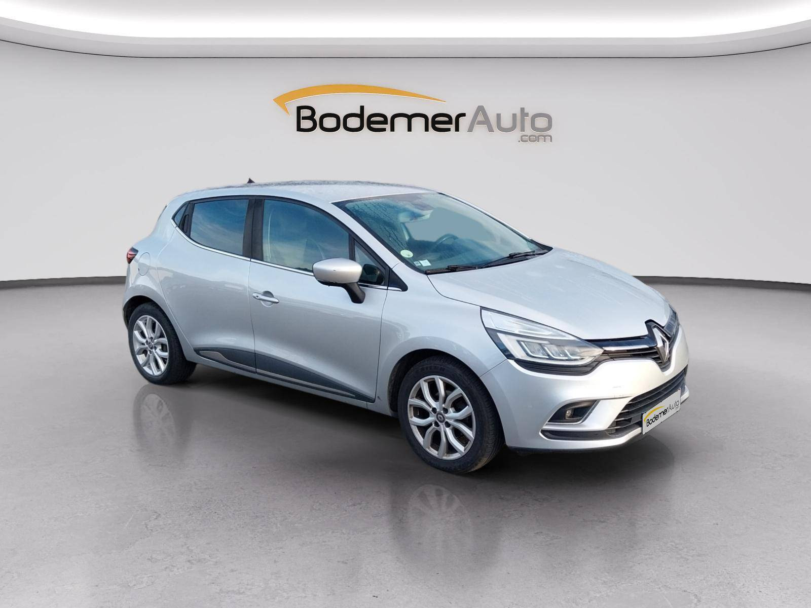 Vente en ligne Renault Clio 4 Clio dCi 90 Energy au prix de 10 350 €