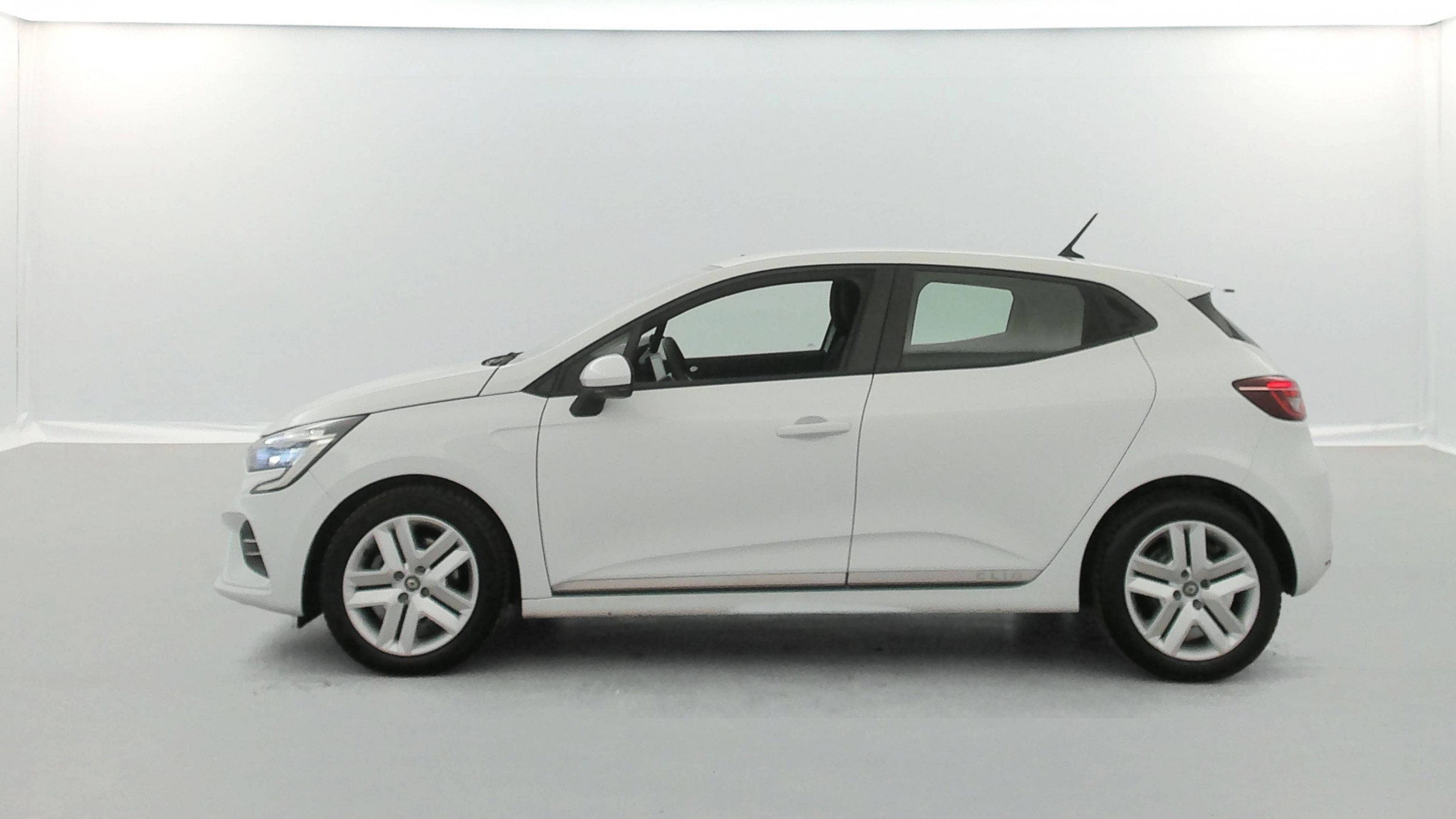 Vente en ligne Renault Clio 5 Clio Blue dCi 100 - 21N au prix de 14 490 €