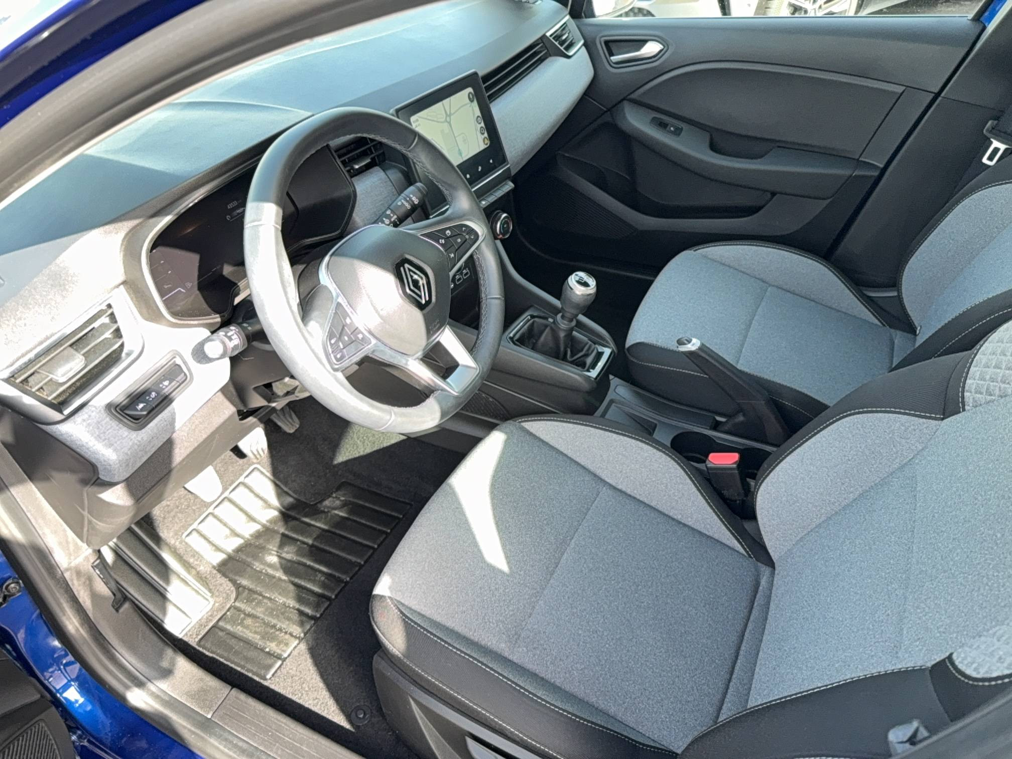 Vente en ligne Renault Clio 5 Clio TCe 90 au prix de 13 990 €