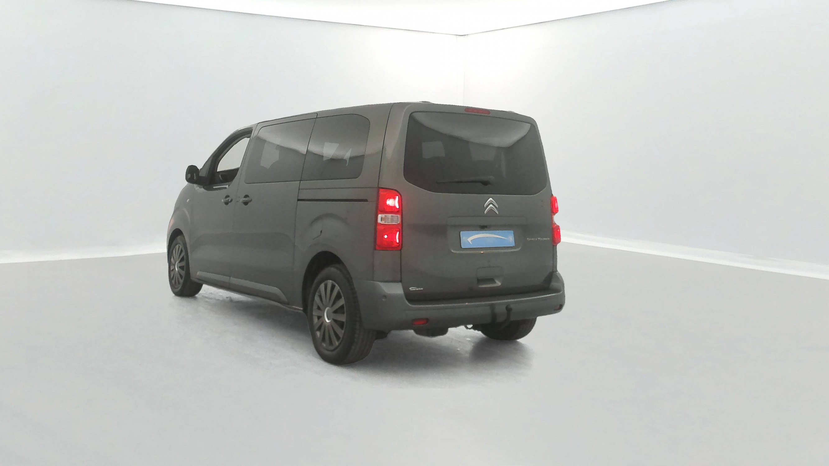 Vente en ligne Citroën Spacetourer Spacetourer M BlueHDi 100 BVM6 au prix de 24 490 €