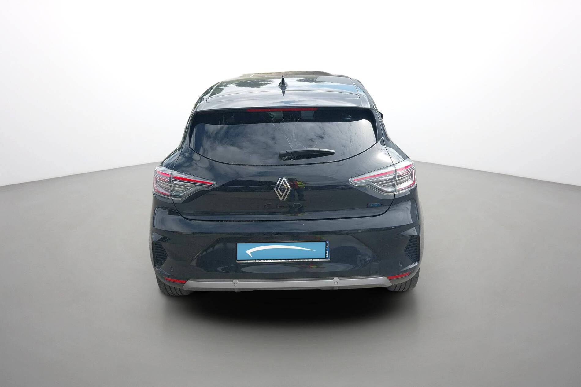 Vente en ligne Renault Clio 5 Clio E-Tech full hybrid 145 au prix de 20 990 €