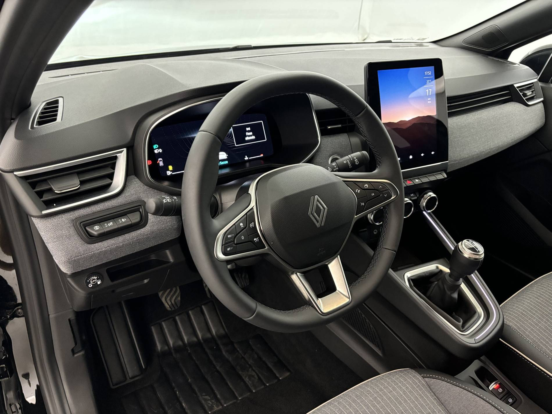 Vente en ligne Renault Clio 5 Clio Eco-G 100 ch GSR2 au prix de 18 390 €