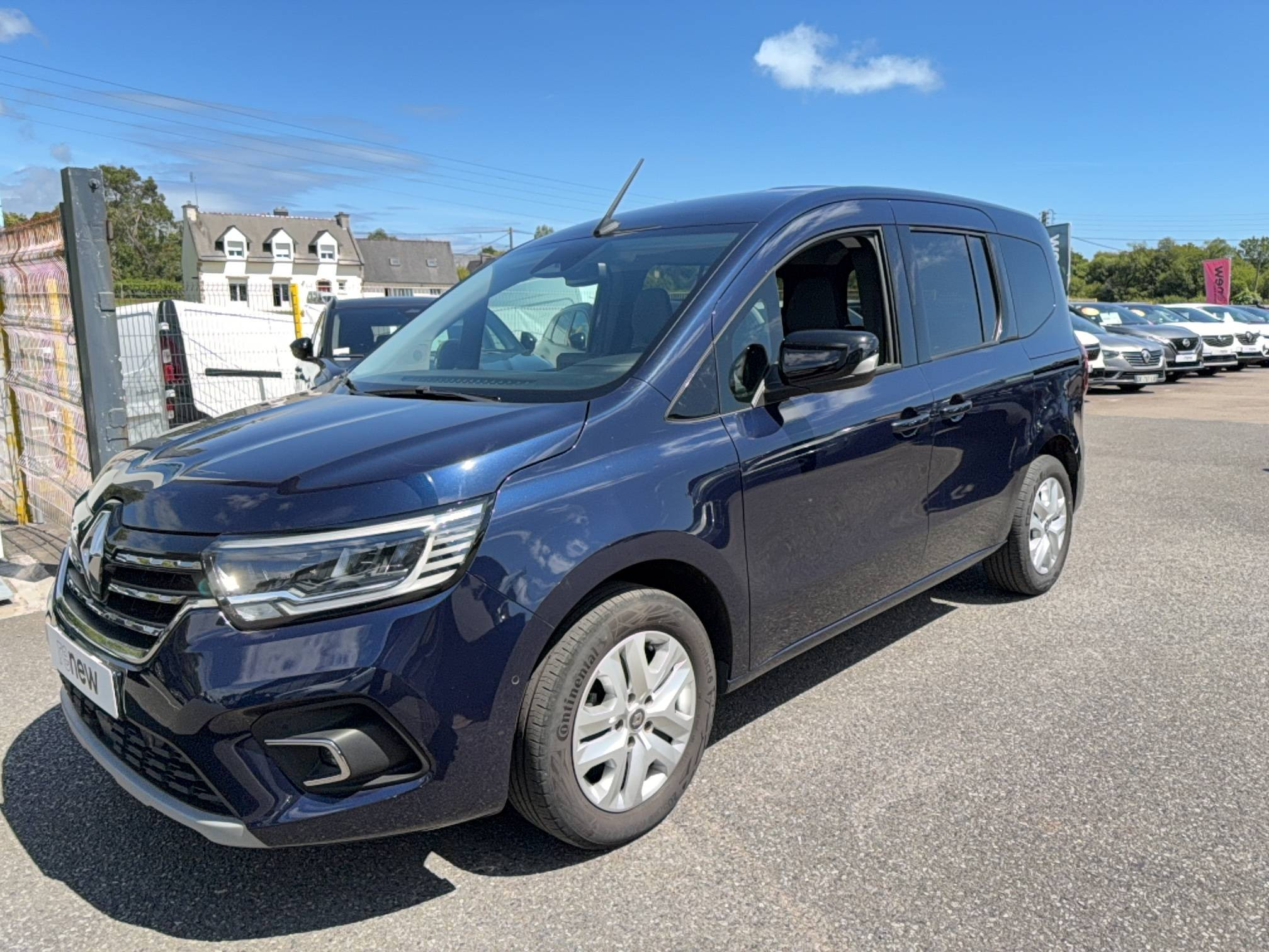 Vente en ligne Renault Kangoo  Blue dCi 95 au prix de 25 490 €