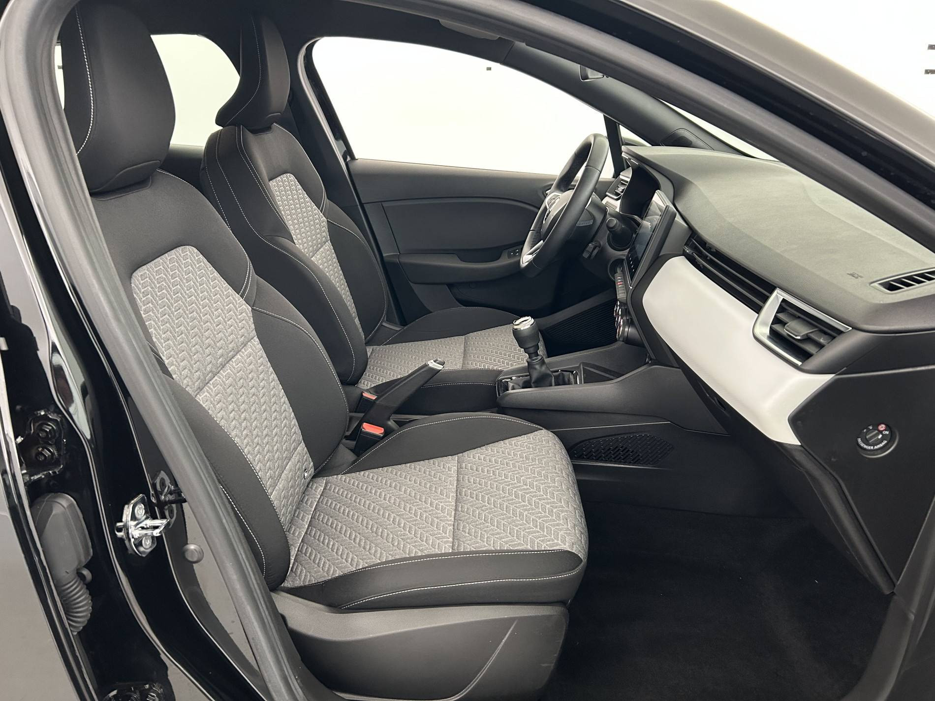 Vente en ligne Renault Clio 5 Clio TCe 90 - 21N au prix de 13 490 €