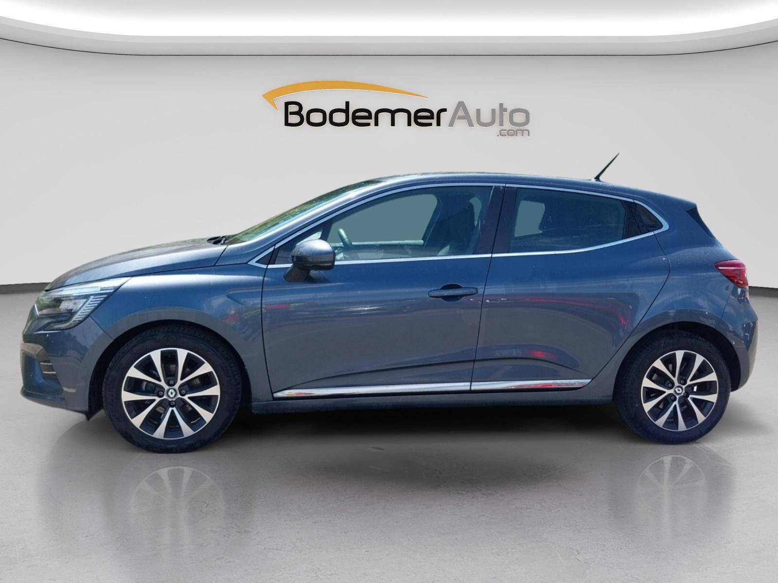 Vente en ligne Renault Clio 5 Clio TCe 90 - 21N au prix de 14 990 €