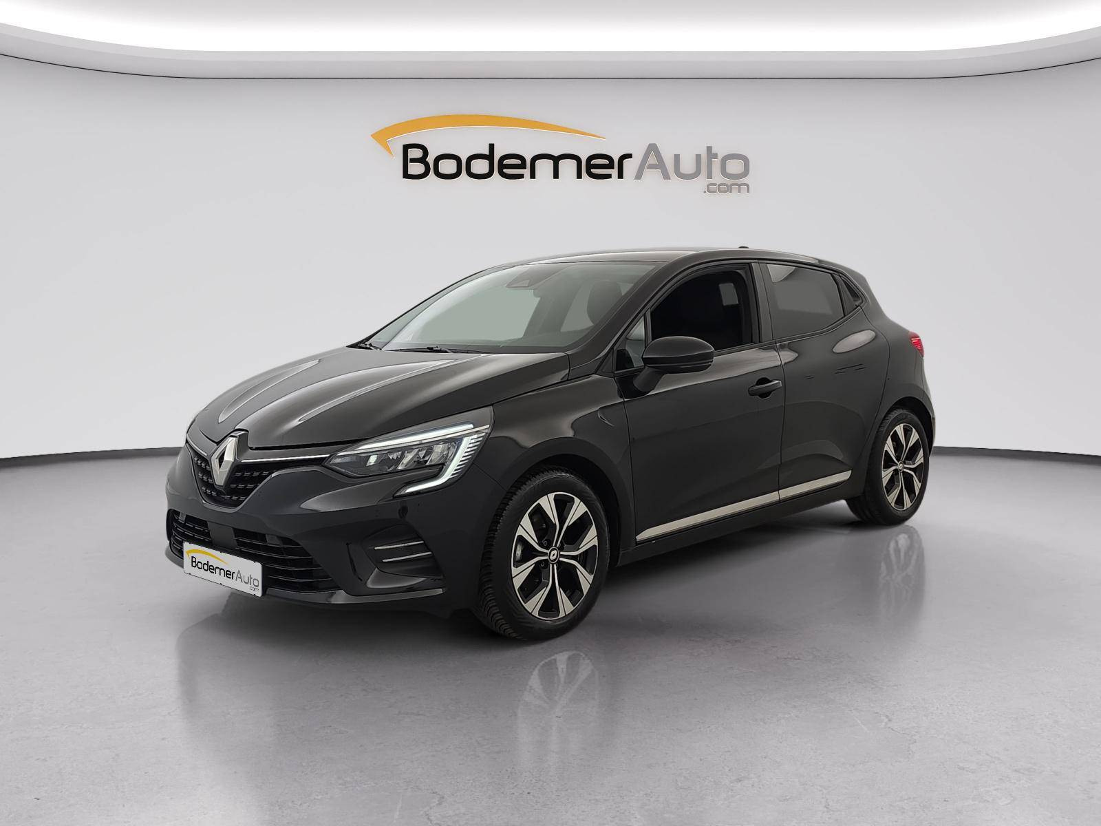 Renault Clio 5 Clio E-Tech full hybrid 145 occasion de 2023 en vente à Quimper