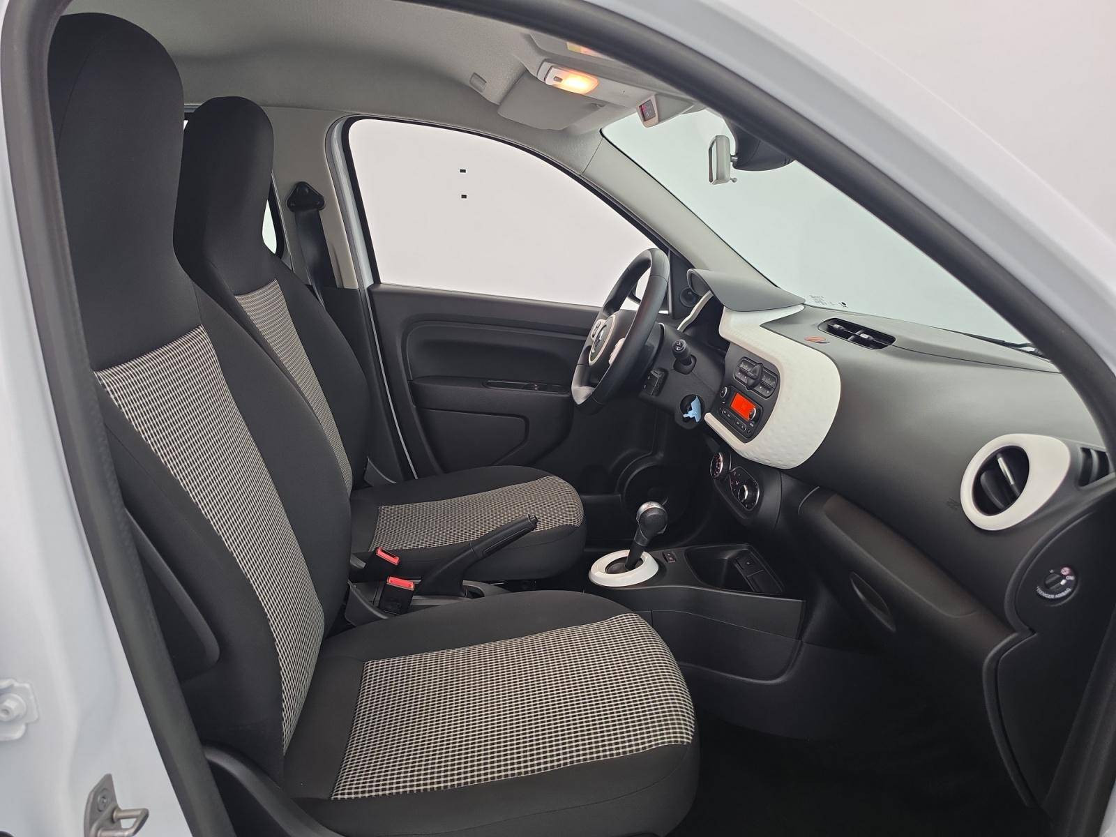 Vente en ligne Renault Twingo Electrique Twingo III E-Tech au prix de 11 990 €