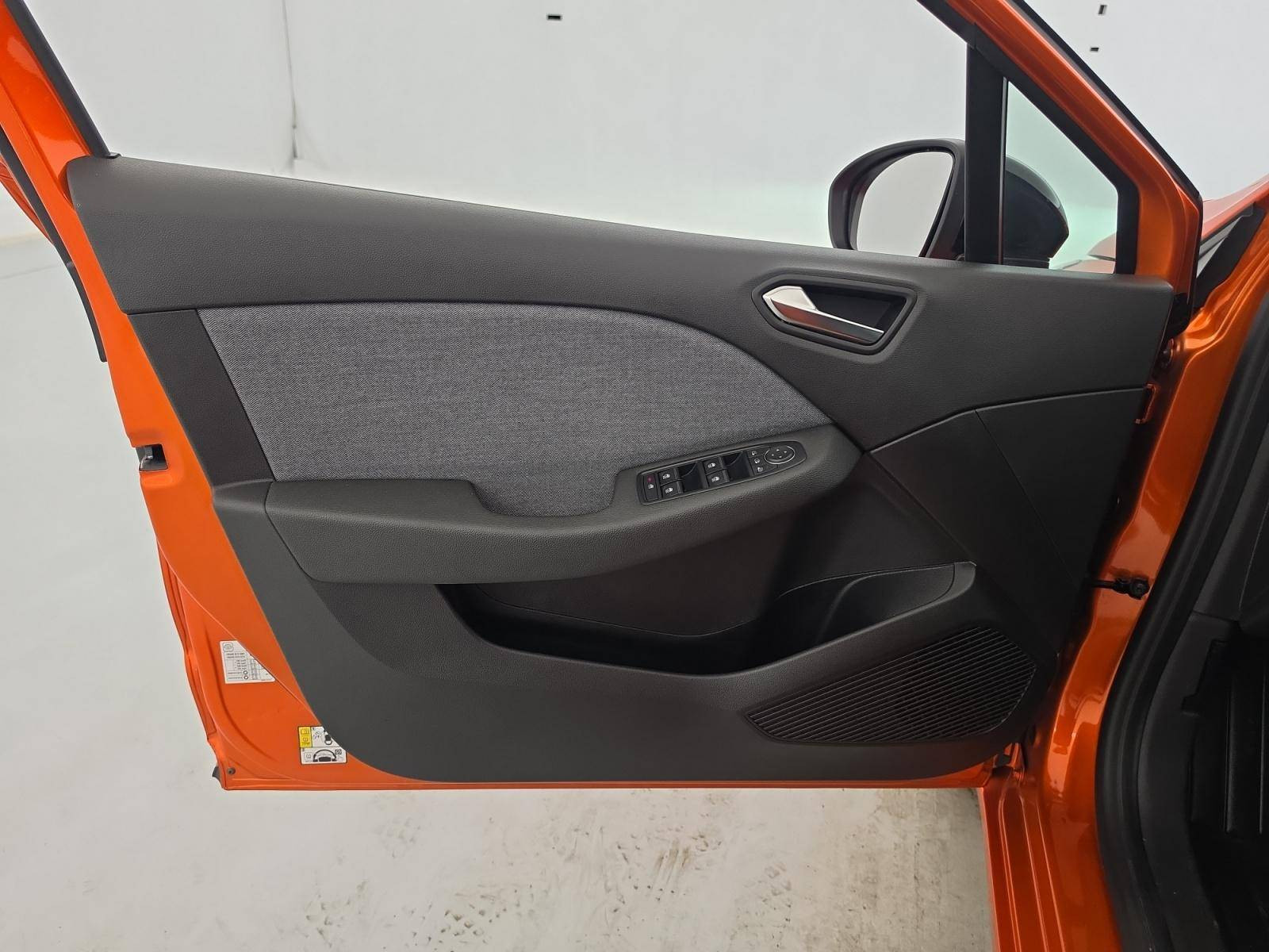 Vente en ligne Renault Clio 5 Clio Eco-G 100 ch GSR2 au prix de 16 990 €